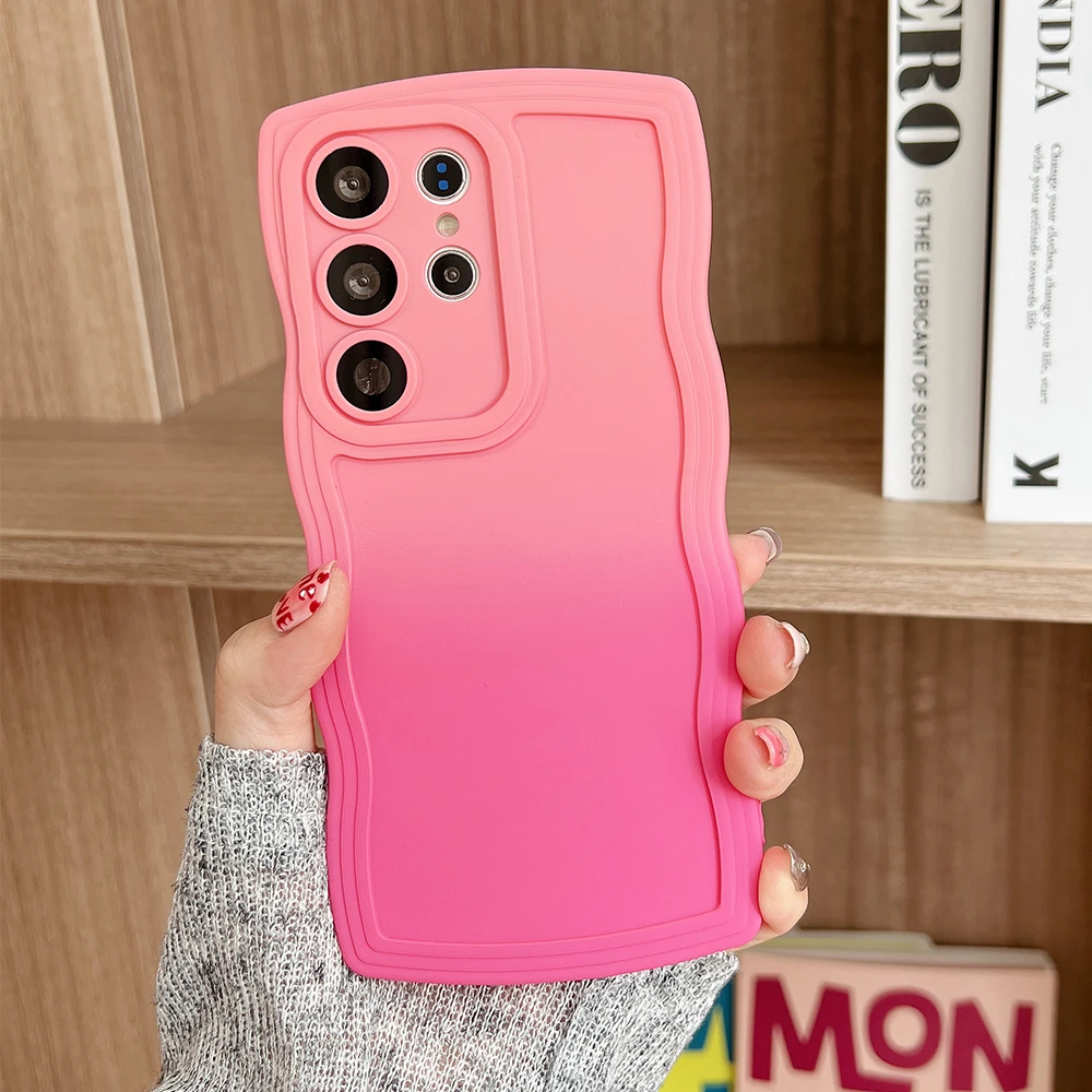 Gradient Wave Curly Silicone Soft Case For Samsung S24 S23 Ultra S22 Plus S21 S20 FE Note 20 A15 A35 A05 Camera Protection Cover