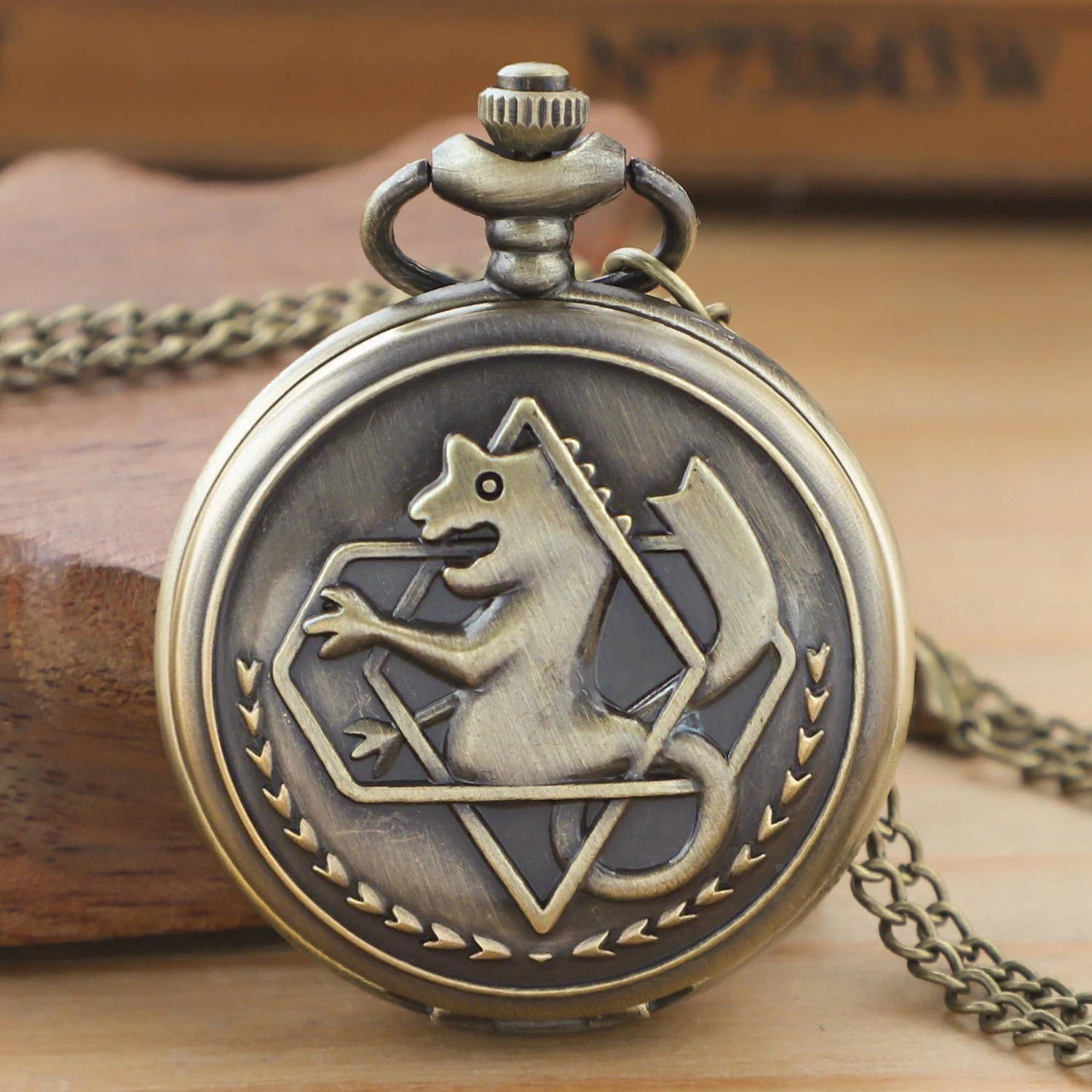 Vintage Bronze Fullmetal Alchemist Series Quartz Pocket Watch Pocket Watches for Women Men with Chain Jewelry Accessories Gifts