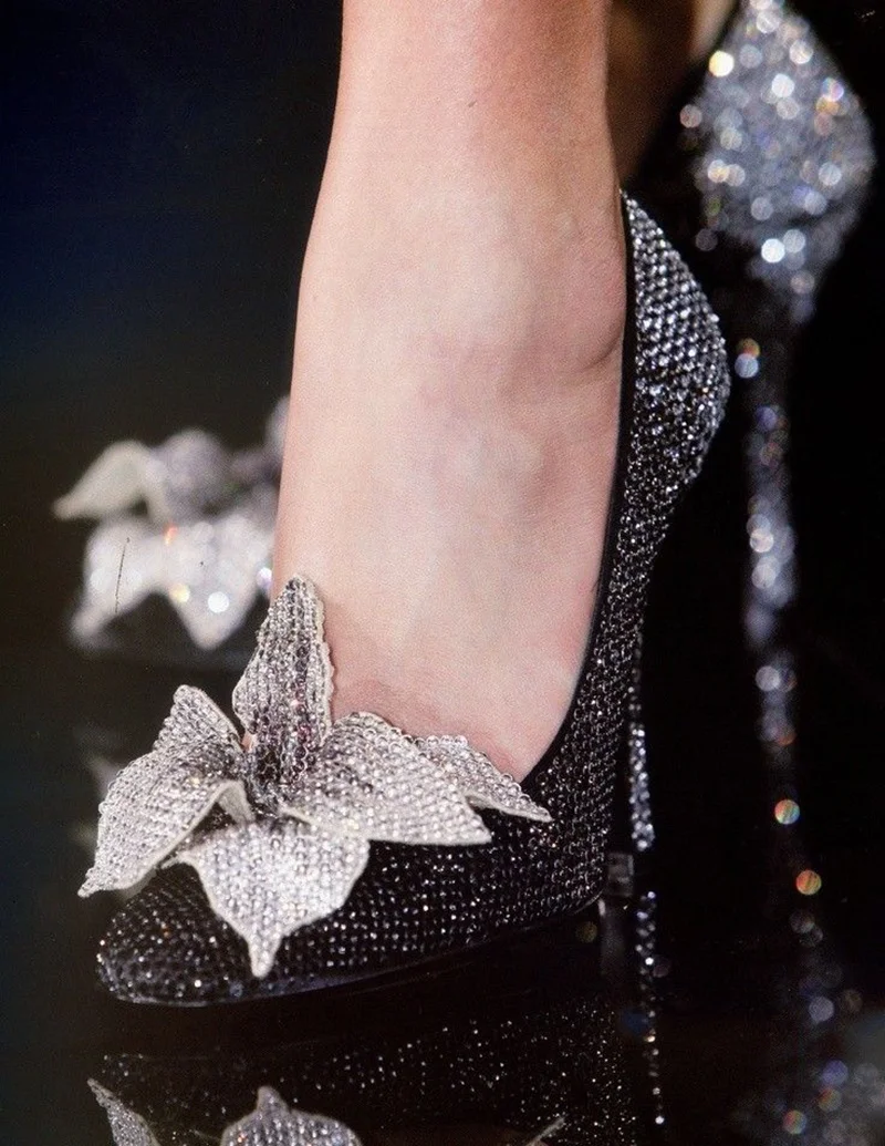 Elegant Black Crystal-Embellished Stiletto Pumps Silver Floral Detail Women's Pointed-Toe Thin Heels for Evening Looks