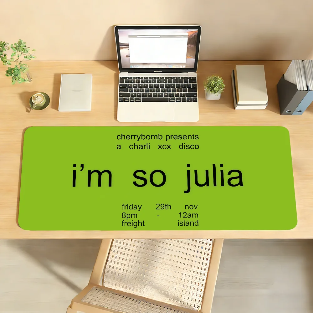 

Коврик для мыши Singer C-Charli XCX, нескользящий настольный коврик, аксессуары для ПК и ноутбуков, резиновый офисный коврик для клавиатуры, большой декоративный коврик для геймеров