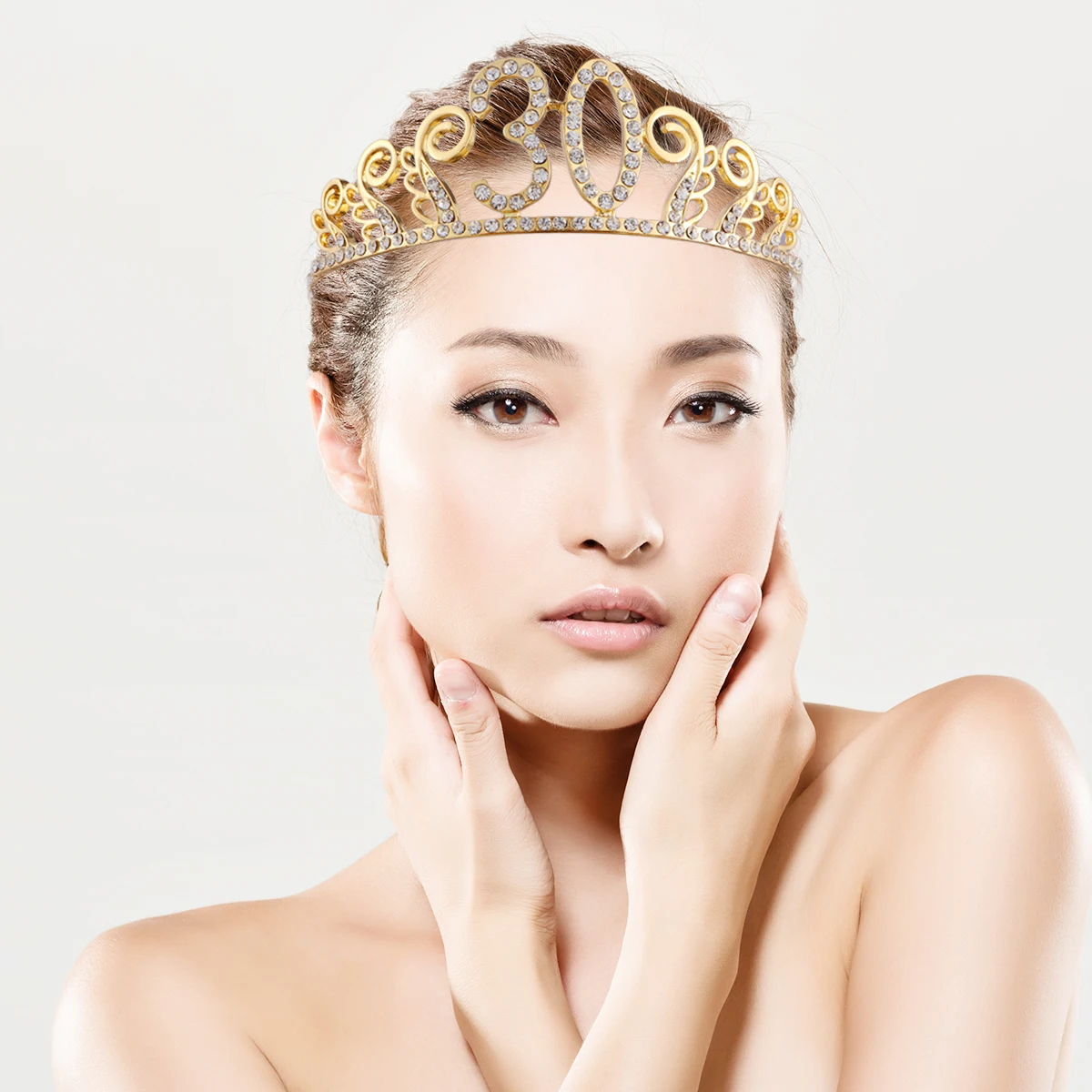 

Crystal Tiara Crown Crown Birthday Party Accessories Gold Plated Anti Rust Birthday Tiara Hair Combs Elegant Design