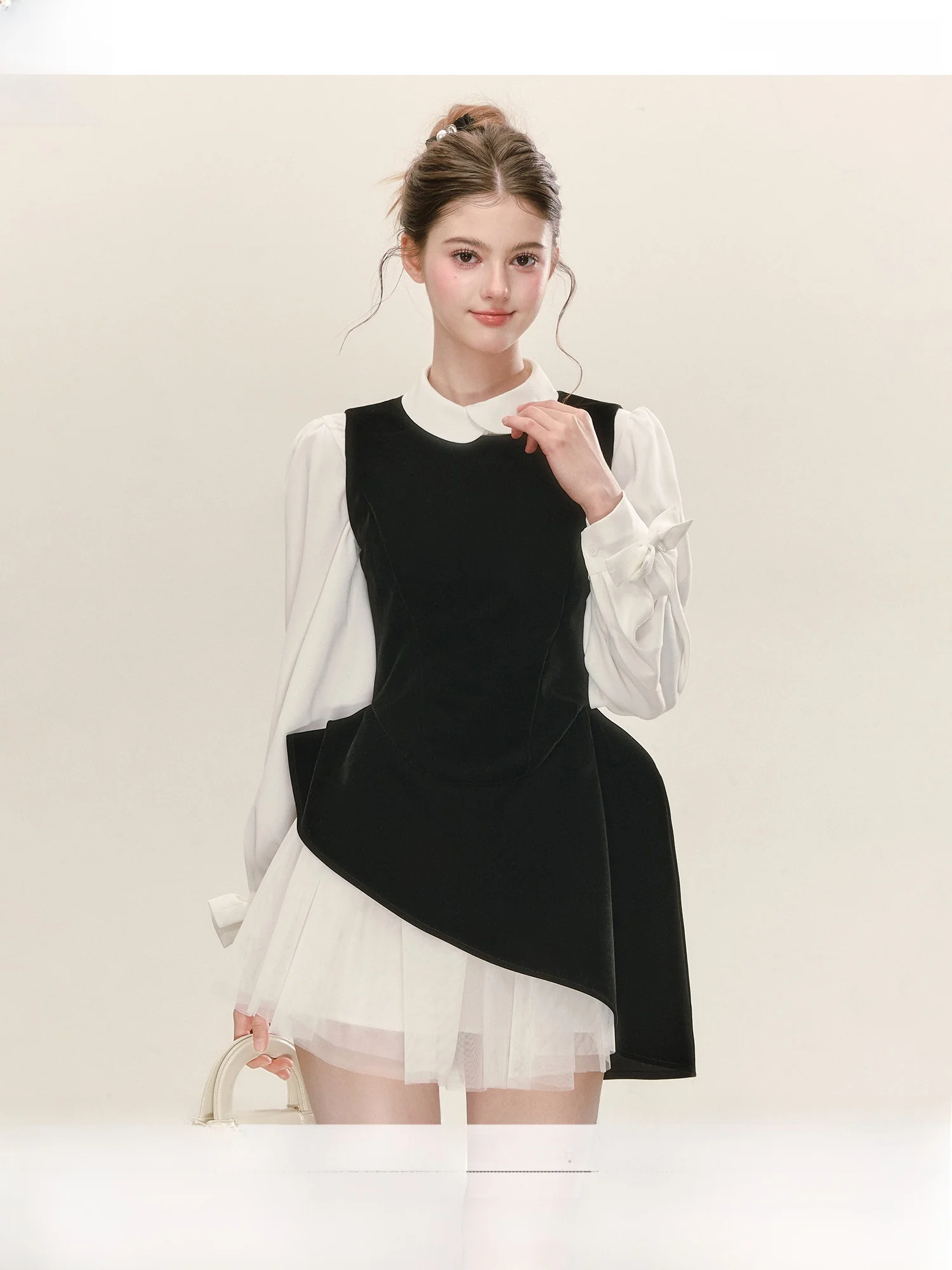 

QDQD Velvet Black Dress with Mesh Paneling Slimming Vest Style Women's Fashion Spring 2026 A-Line Skirt Long Sleeve