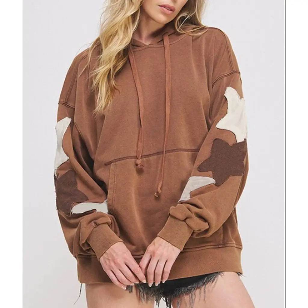 

Combhasaki Womens Y2K Retro Loose Fit Drawstring Hooded Sweatshirts Star Patches Long Sleeve Pullover Tops with Kangaroo Pockets