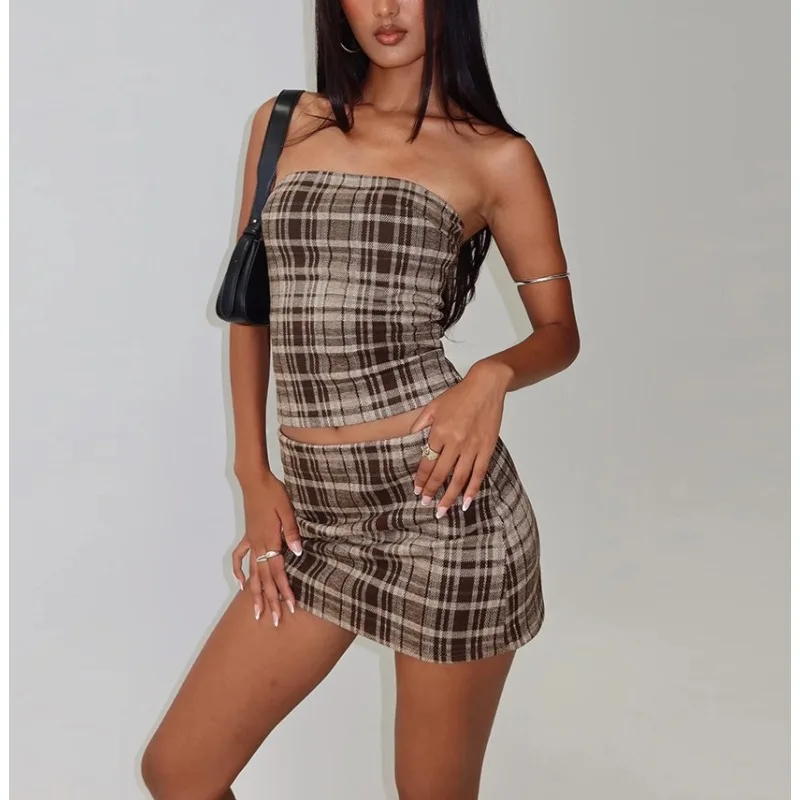 Primavera 2026 Gonna a due pezzi con bottoni aperti sul petto per donna