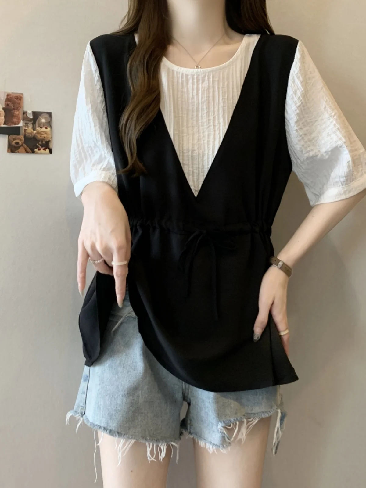 

plus Size Women's Summer Slimming Short Sleeve Chiffon Top with Ruffle Design Cover Belly Fake Two-Piece Princess Style Loose...