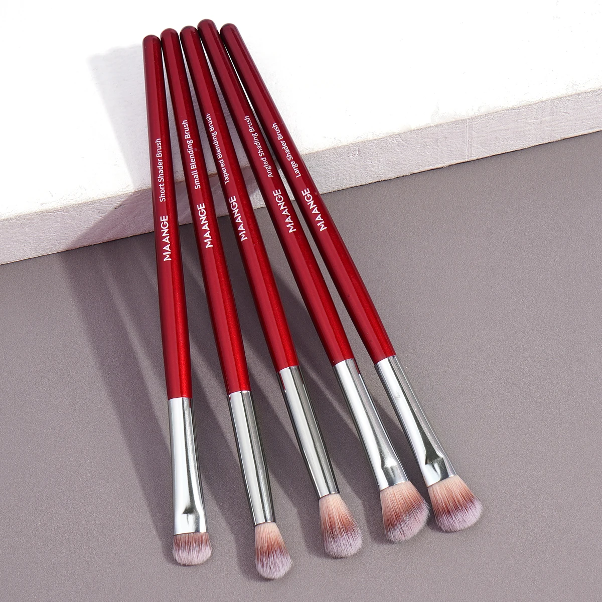 MAANGE 5PCS Eye Shadow Makeup Brush Set Concealer Brush Eye Cosmetic Soft Bristles Shader Brush Portable Beauty Makeup Tools