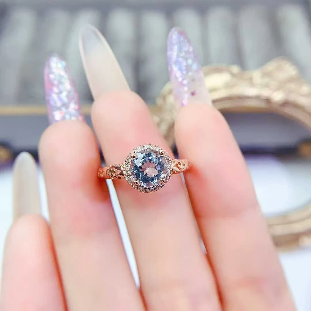 خاتم توباز أزرق فاتح 925 خاتم فضة من الأحجار الكريمة مع طلاء ذهبي عيار 18 قيراط 7 مم 0.8 قيراط خاتم فضة توباز أصلي