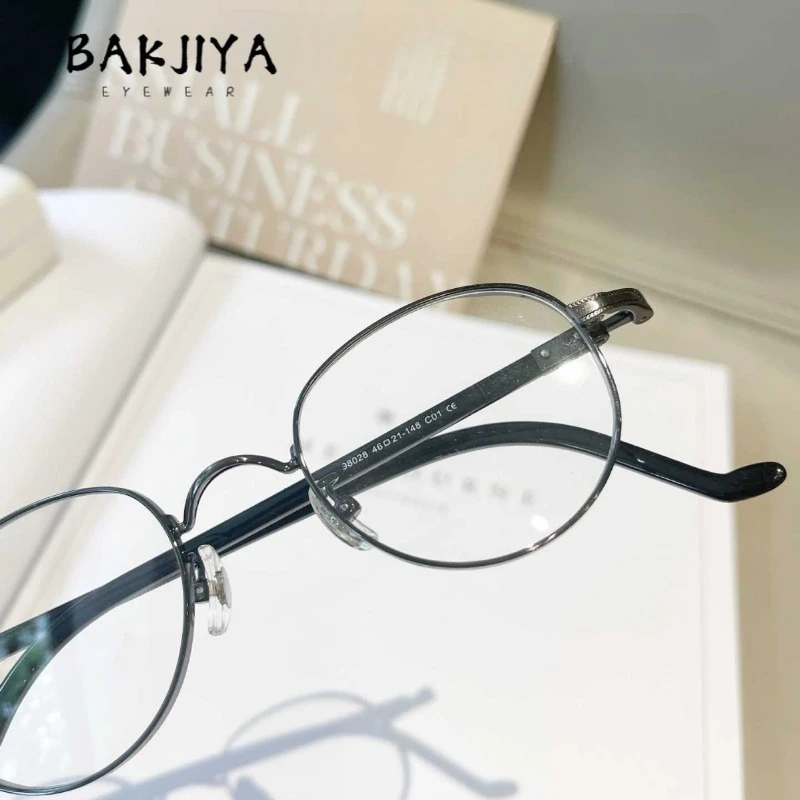 

2025 New pure titanium eyeglasses frame full rim retro round anti-blue light glasses men and women designer small frame eyewear