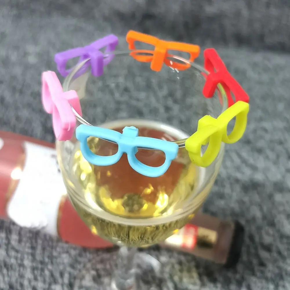 6pcs High Quality Silicone Wine Glass Charms Tags Glasses Reusable Funny Hawaiian Glasses Cups Wine Glass Drink Markers Party