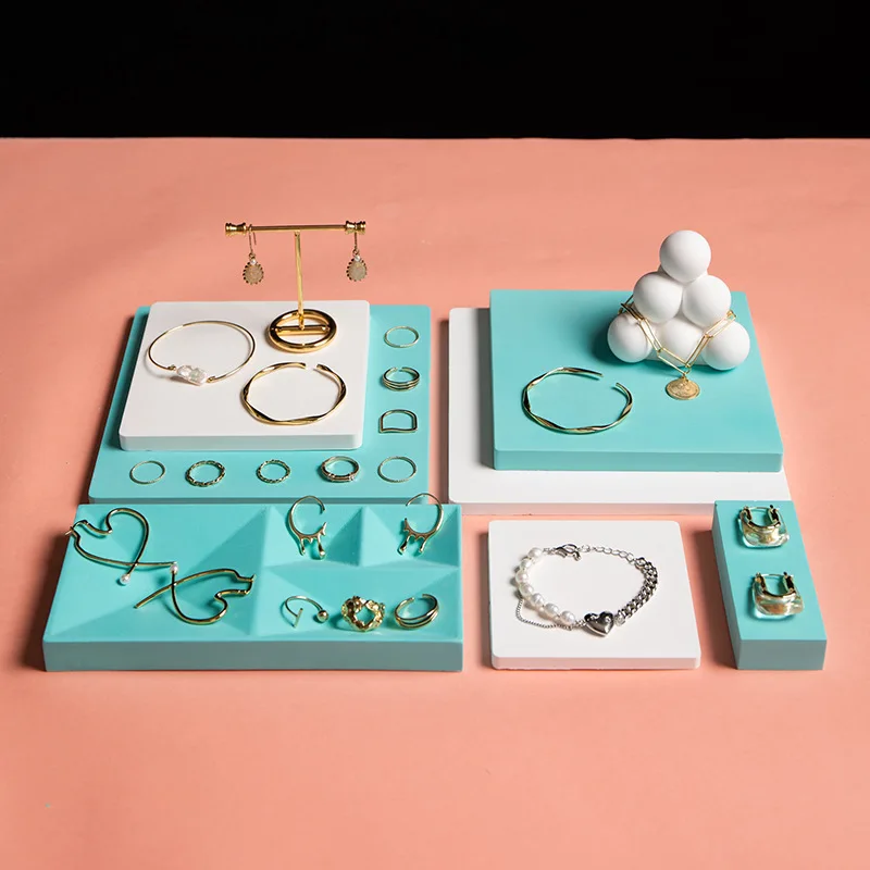 

Jewelry display blue and white plaster earrings ring tray jewelry jewelry display creative items furnishing articles