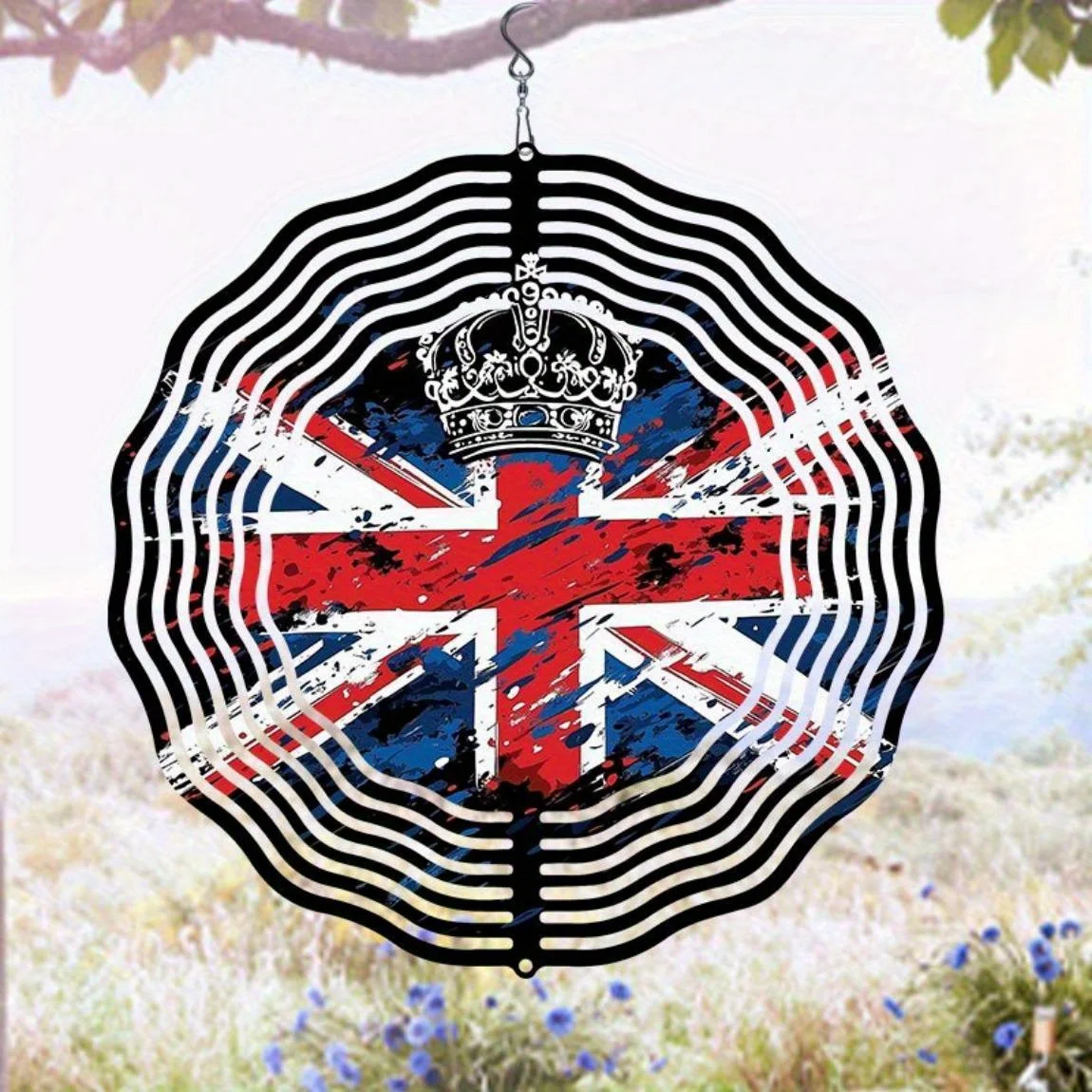 Campana de viento de metal con bandera y corona del Reino Unido (arte giratoria 2D) | Decoración exterior sin electricidad | Regalo ideal de Halloween y Navidad