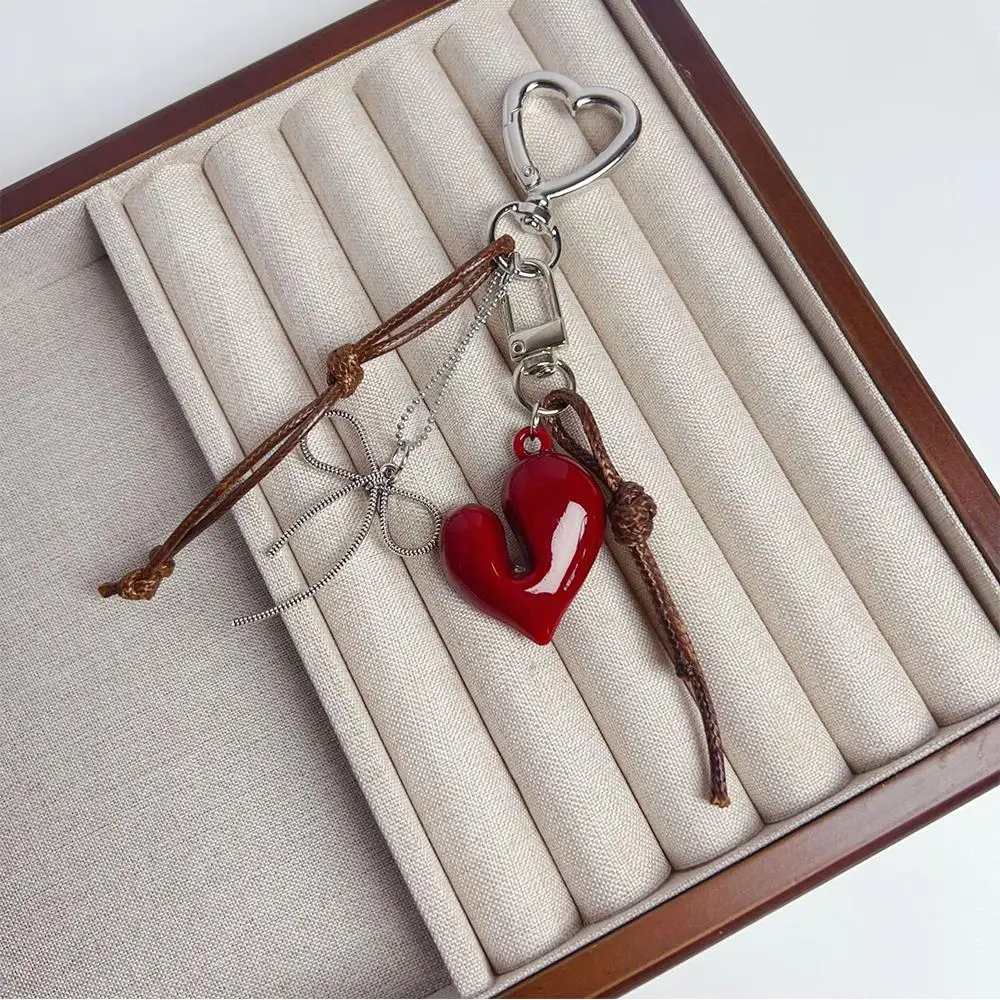 New Fashion Red Love Y2k Keychain Korean Charm Bag Pendant Handmade Beaded Bownot Keyring Vintage Red Metal Hanging Accessories
