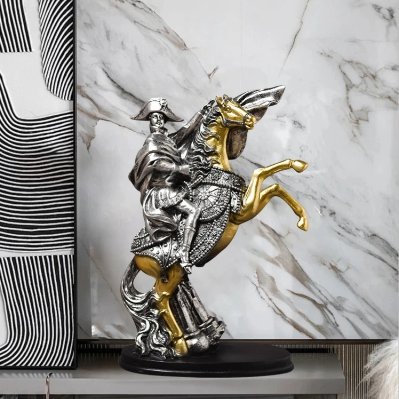 

Европейская скульптура рыцаря Наполеона из смолы - украшение ручной работы для гостиной/офиса