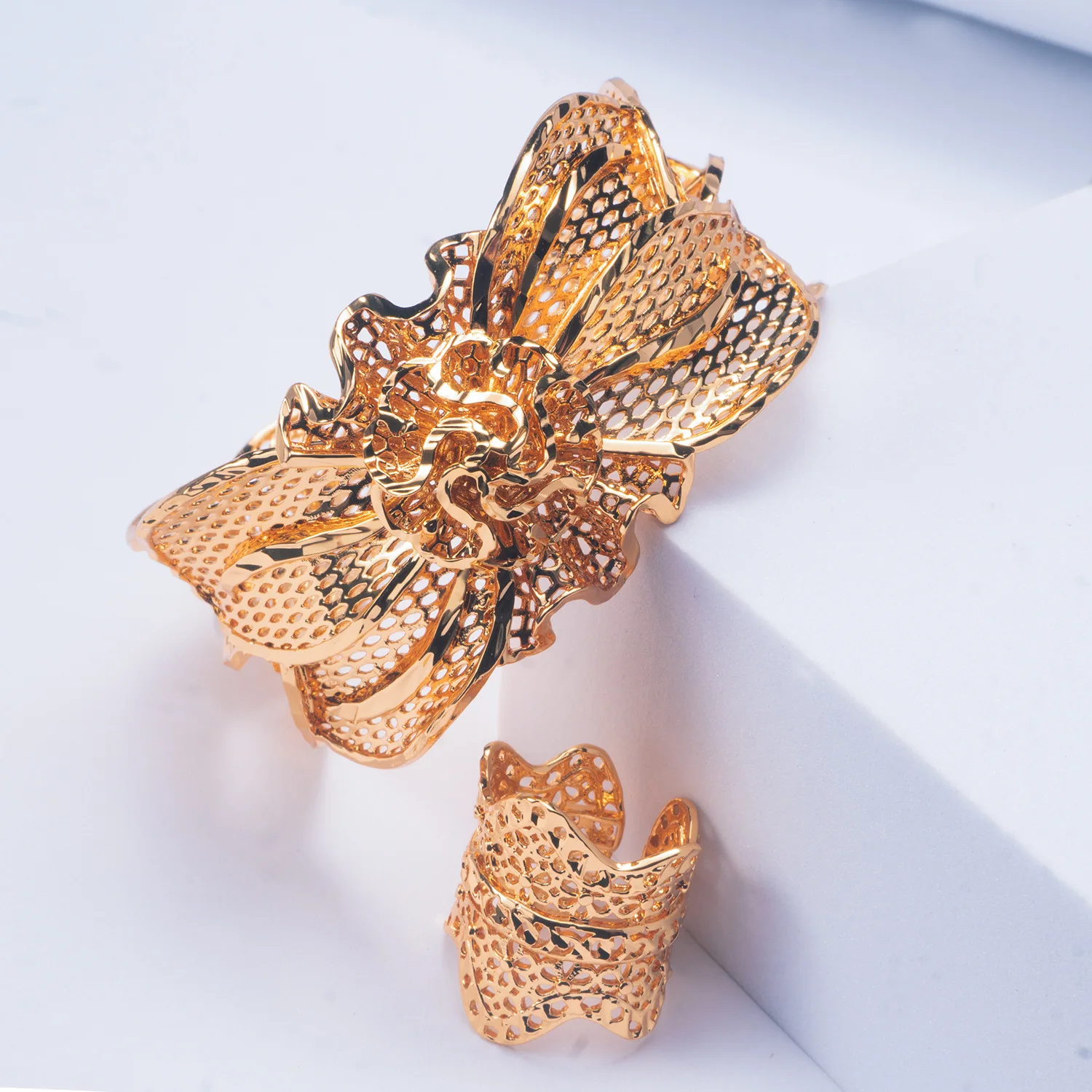 9999 gold flower bracelet - wholesale for Dubai brides, Indian and Nigerian weddings, bracelet and ring sets