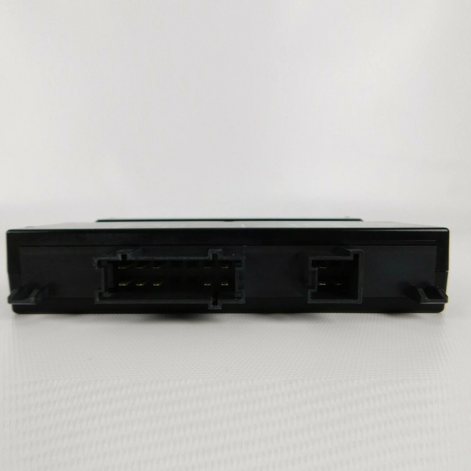 وحدة التحكم في مقعد PANGOLIN لسيارة Mercedes W203 W209 W211 مع أرقام OE 2118704626 A2118204085 A2118200126 تناسب C230 C240 C320