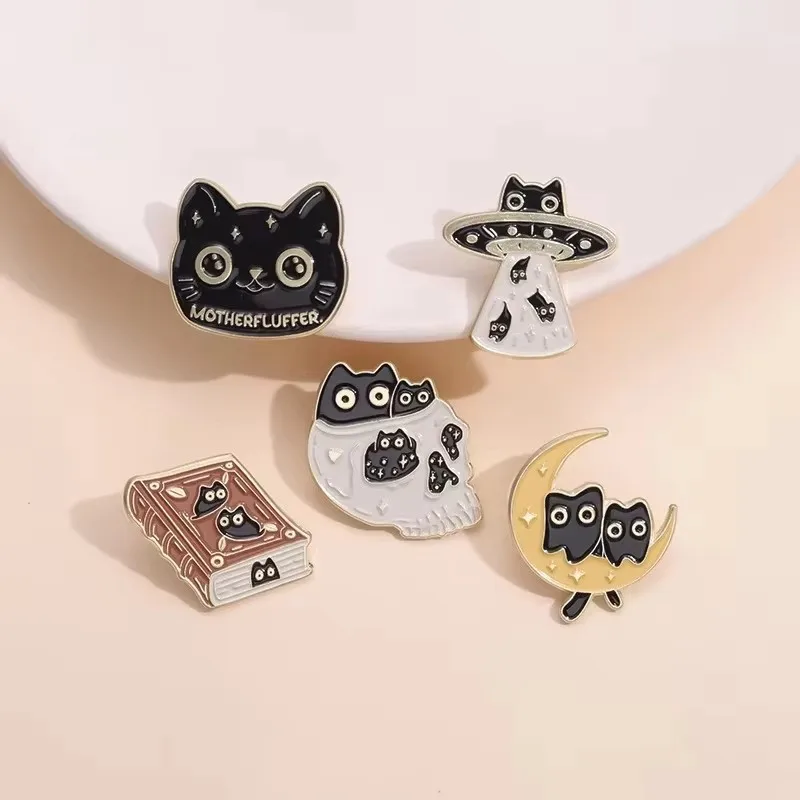 3-6Pcs/Set Animal Enamel Pins Cartoon Cat Duck Goose Opossum Creative Metal Brooches Lapel Badge Party Jewelry For Kids Friends