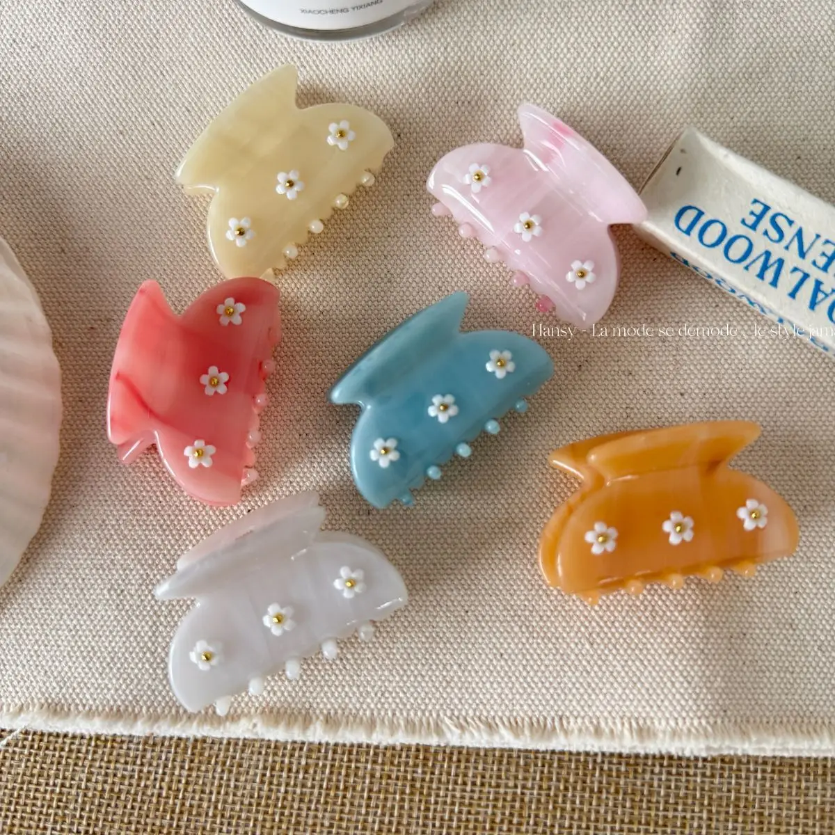 Hair Claw Clip Daisy Acetate Mini Sweet Half Updo Floral Women Daily Office Party Hair Accessory Lightweight Multicolor