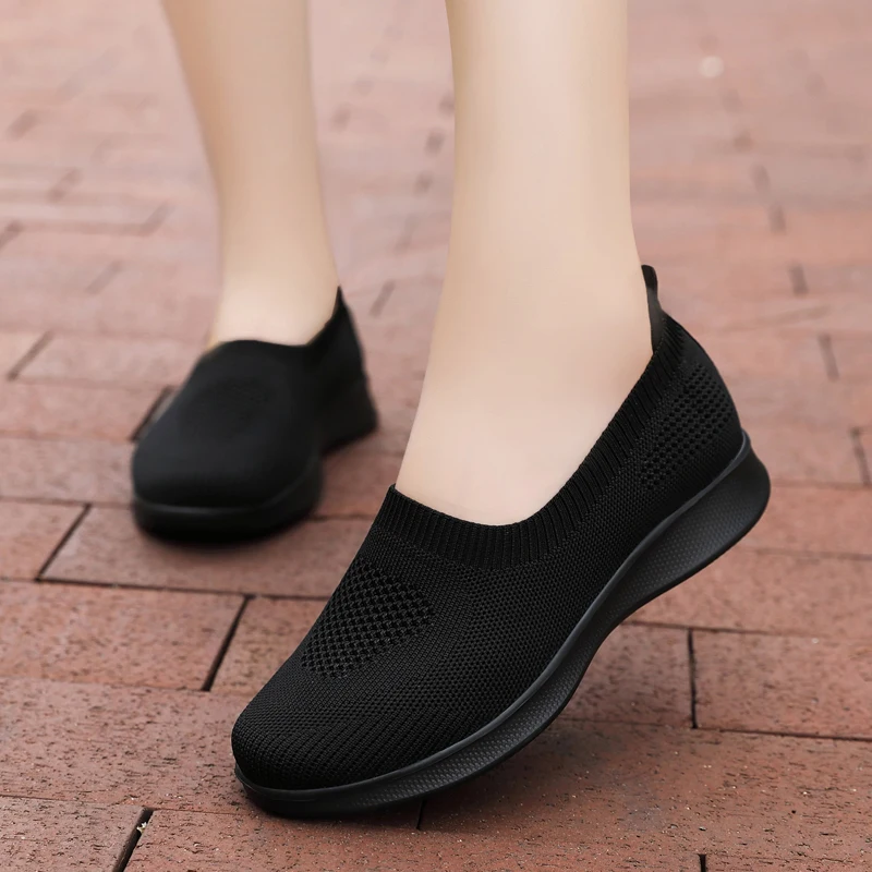 New Mesh Breathable Sneakers Women Breathable Light Slip on Flat Casual Shoes Ladies Loafers