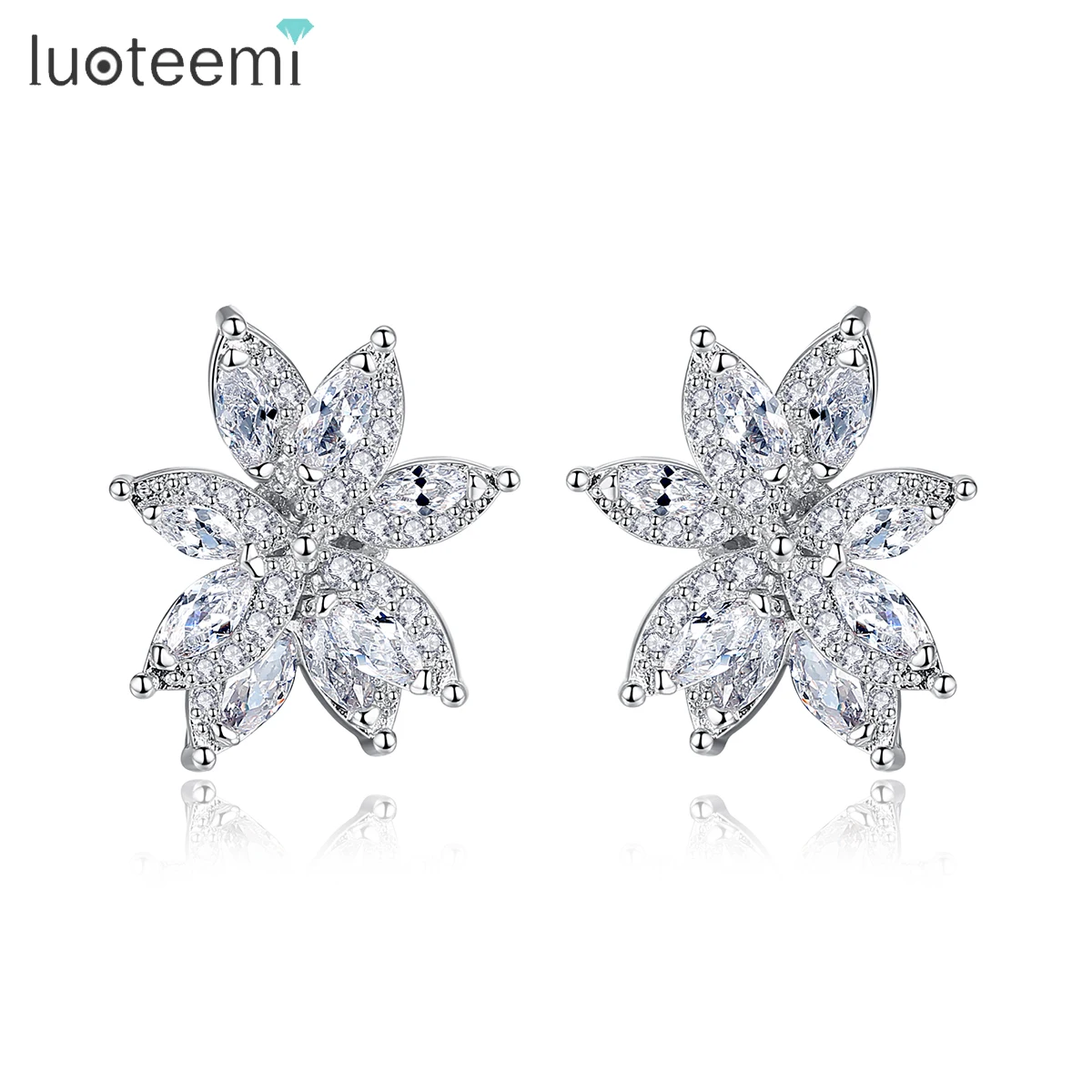 LUOTEEMI Black Clear Flower Stud Earrings for Women Girls Dating Wedding with Shiny Cubic Zircon Fashion Chic Jewelry for Bridal