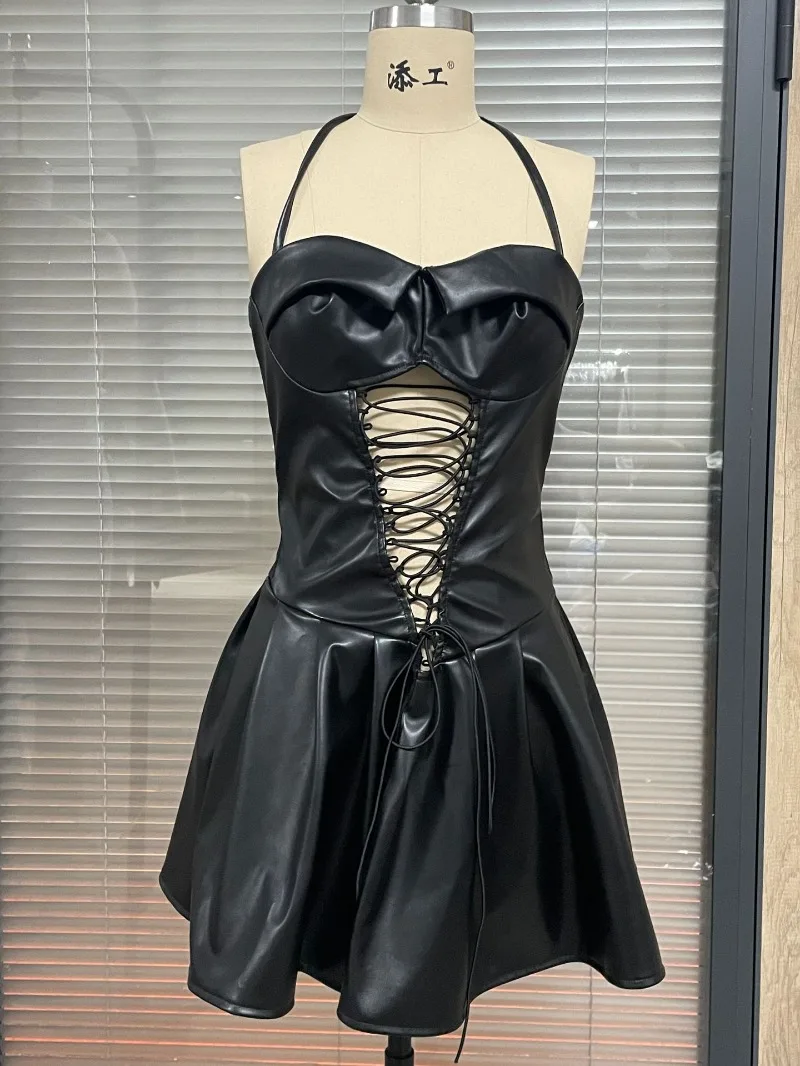Minivestido plisado de encaje calado para mujer, vestido Sexy de cuero PU sin tirantes con cuello Halter y espalda descubierta con cremallera, ropa de noche ajustada para discoteca, Vestidos de fiesta