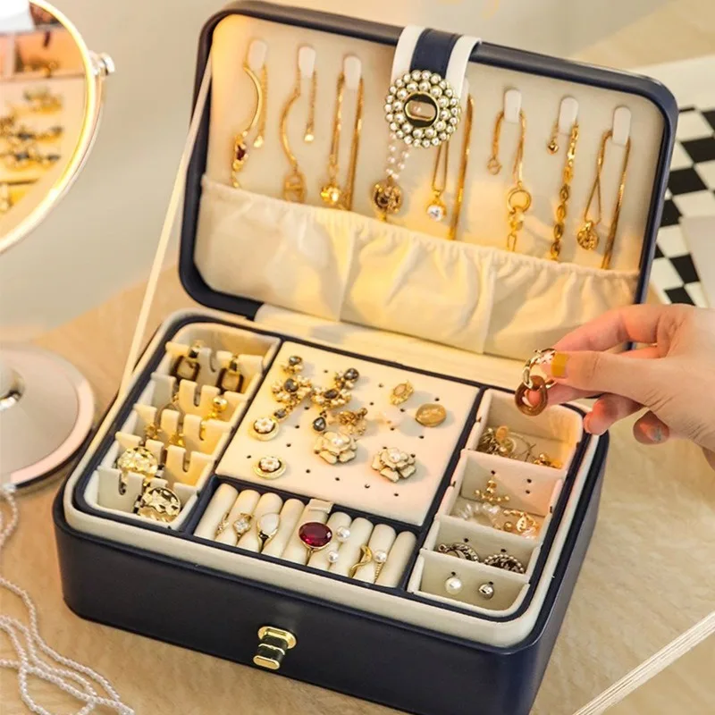 New European style jewelry storage box, high-end exquisite gold jewelry bracelet necklace, exquisite lock jewelry display box