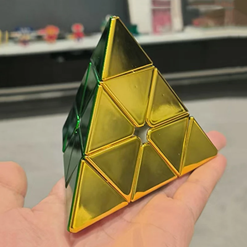 Cube de vitesse pyramide brillant 3x3x3, défi de qi éducatif, cadeaux pour adultes et adolescents, jouets sensoriels, calme et apaiser