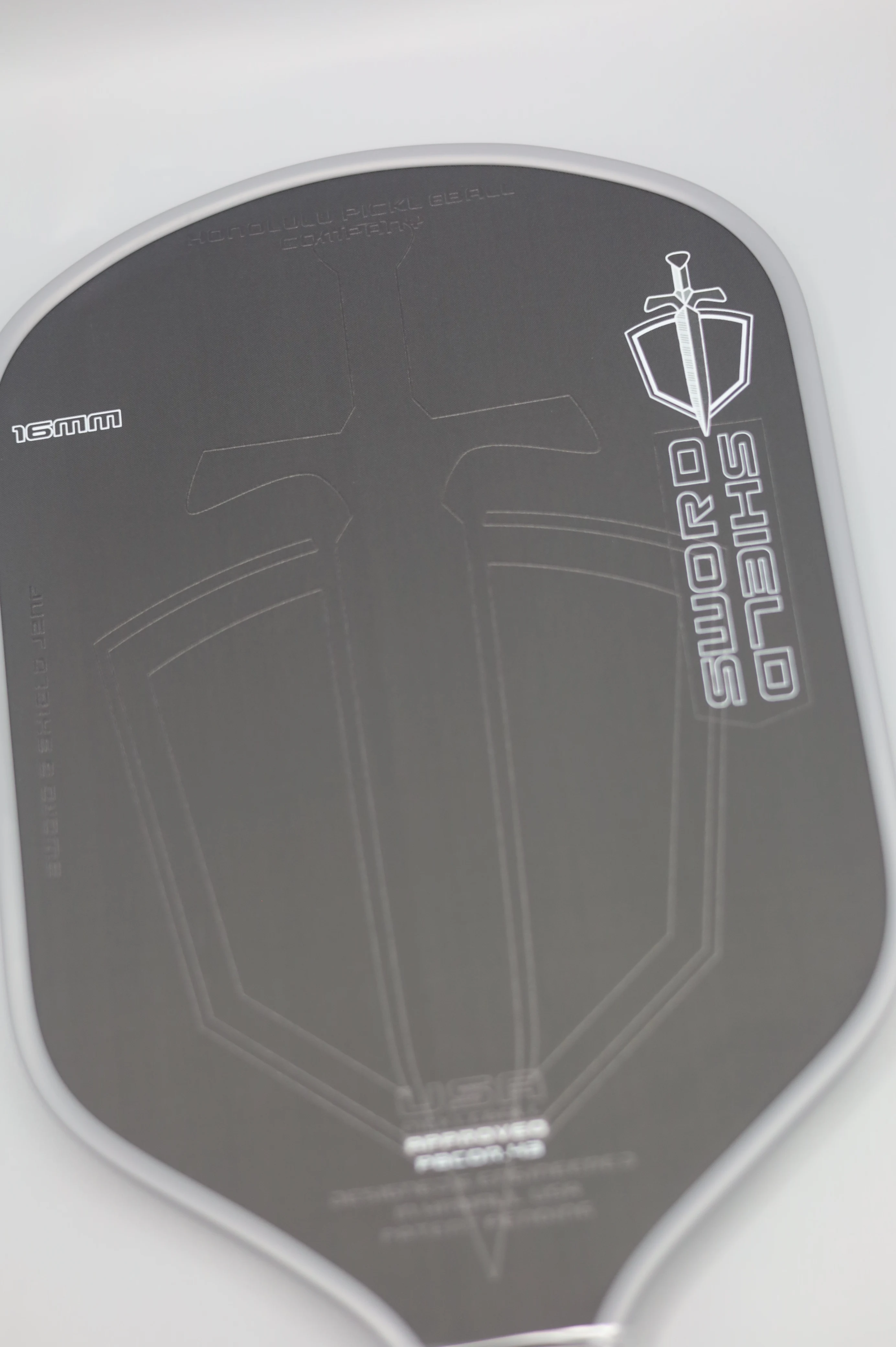 Professional T700 Carbon Fiber Pickleball Paddle  Integrated Core Durable Impact-Resistant - Image 6