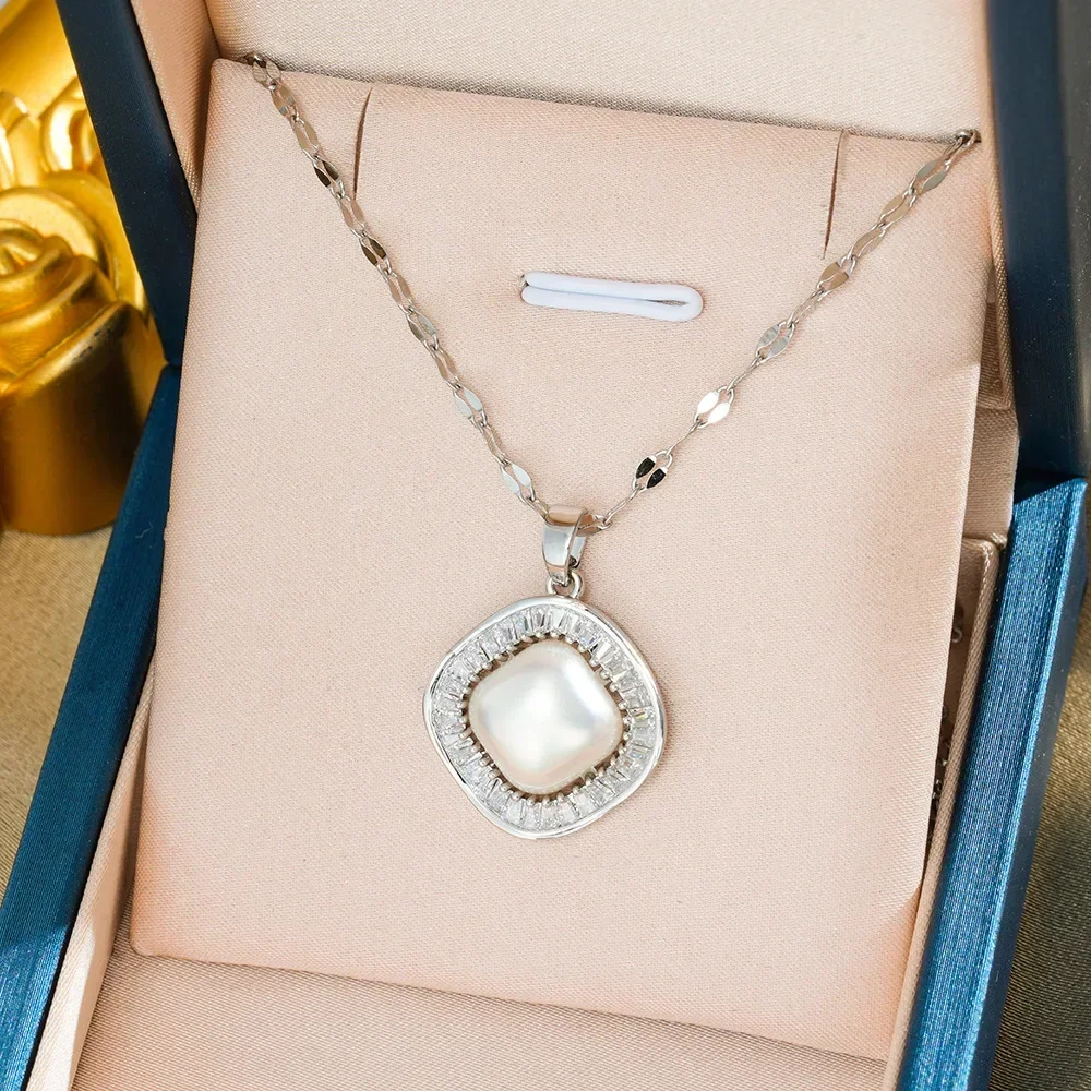 

Новое ожерелье из титановой стали 2025, высококачественное, легкое роскошное ожерелье, нишевое дизайнерское ожерелье, простая и универсальная цепочка на ключицу