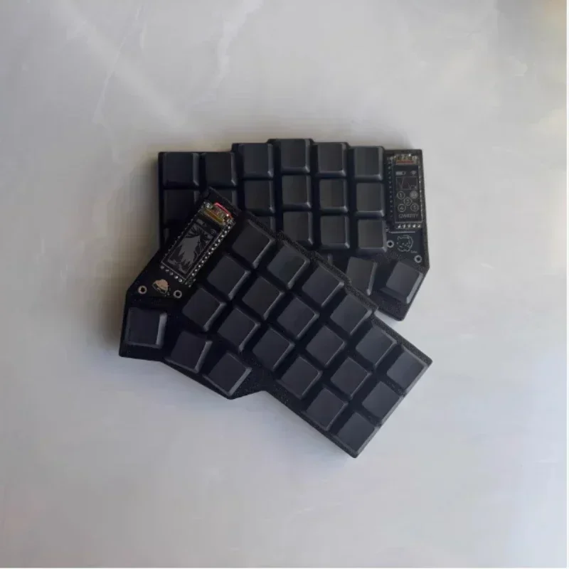 كورن مع لطيفة! عرض لوحة المفاتيح الميكانيكية المقسمة المخصصة Zmk بلوتوث السلكية المزدوجة الوضع سبليت Ergo مجموعة لوحة المفاتيح Kailh Chocv1 #3