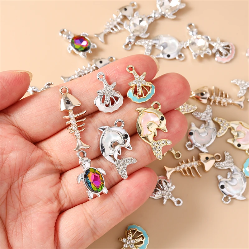 10 Stück niedliche, gemischte Metallanhänger mit Motiven von Meerestieren, Schildkröten, Fischen und Muscheln für die Schmuckherstellung, Ohrringe, Halsketten, DIY-Bastelbedarf – Detail 2