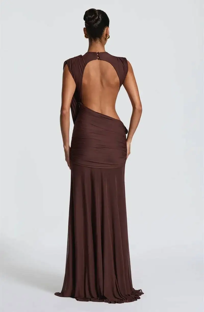 S36-JUNE26_Mireya_PlumBrown-26297-BabyBoo-1232_1174x1800.png