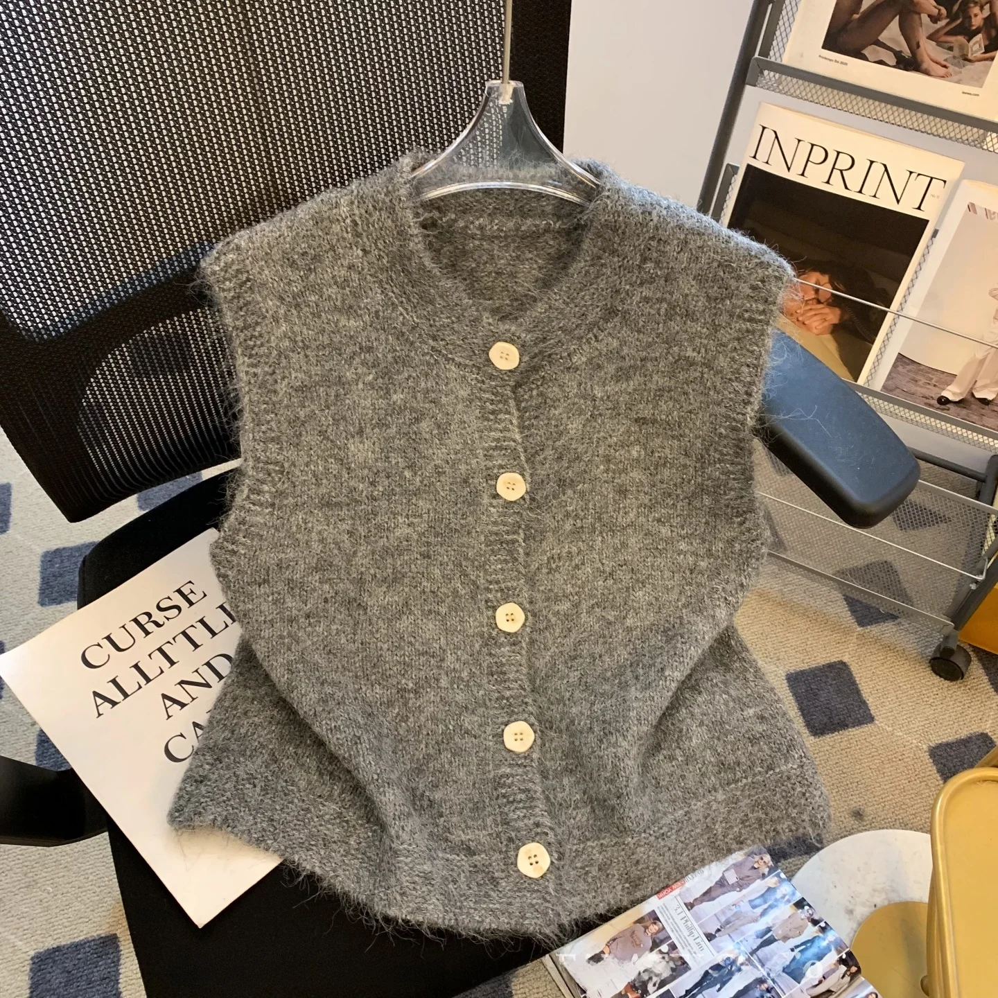 ay Camere Knitted Vest Women's Autumn Sle Casual Faion Soft Fabric ort Length Open Cardigan Girls Premium Feeling
