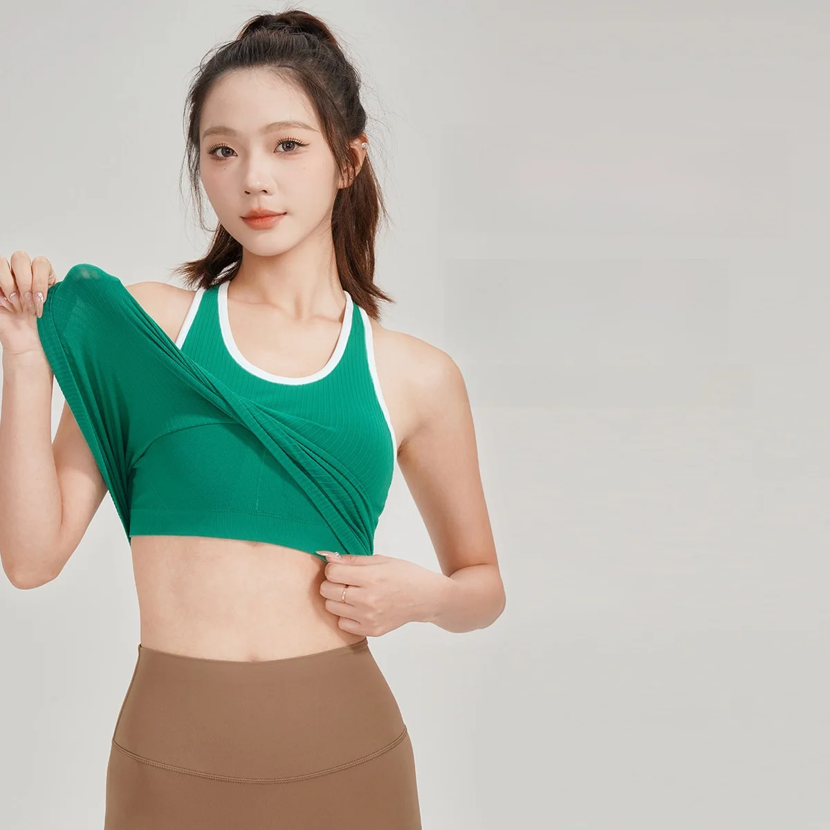 

Двухслойный жилет для йоги, высокоэластичное влагоотводящее спортивное нижнее белье со съемной подкладкой на грудь, контраст цвета