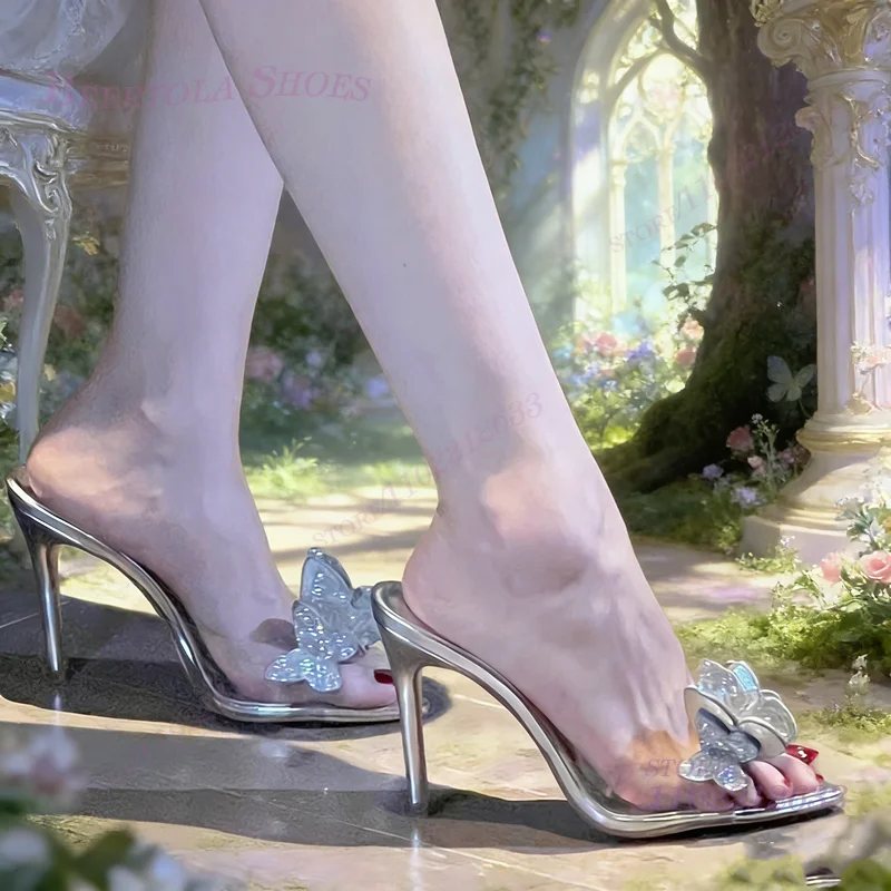 

Женские туфли-бабочки с кристаллами и стразами, серебристые, с блестками, открытой пяткой, на шпильке, элегантные.