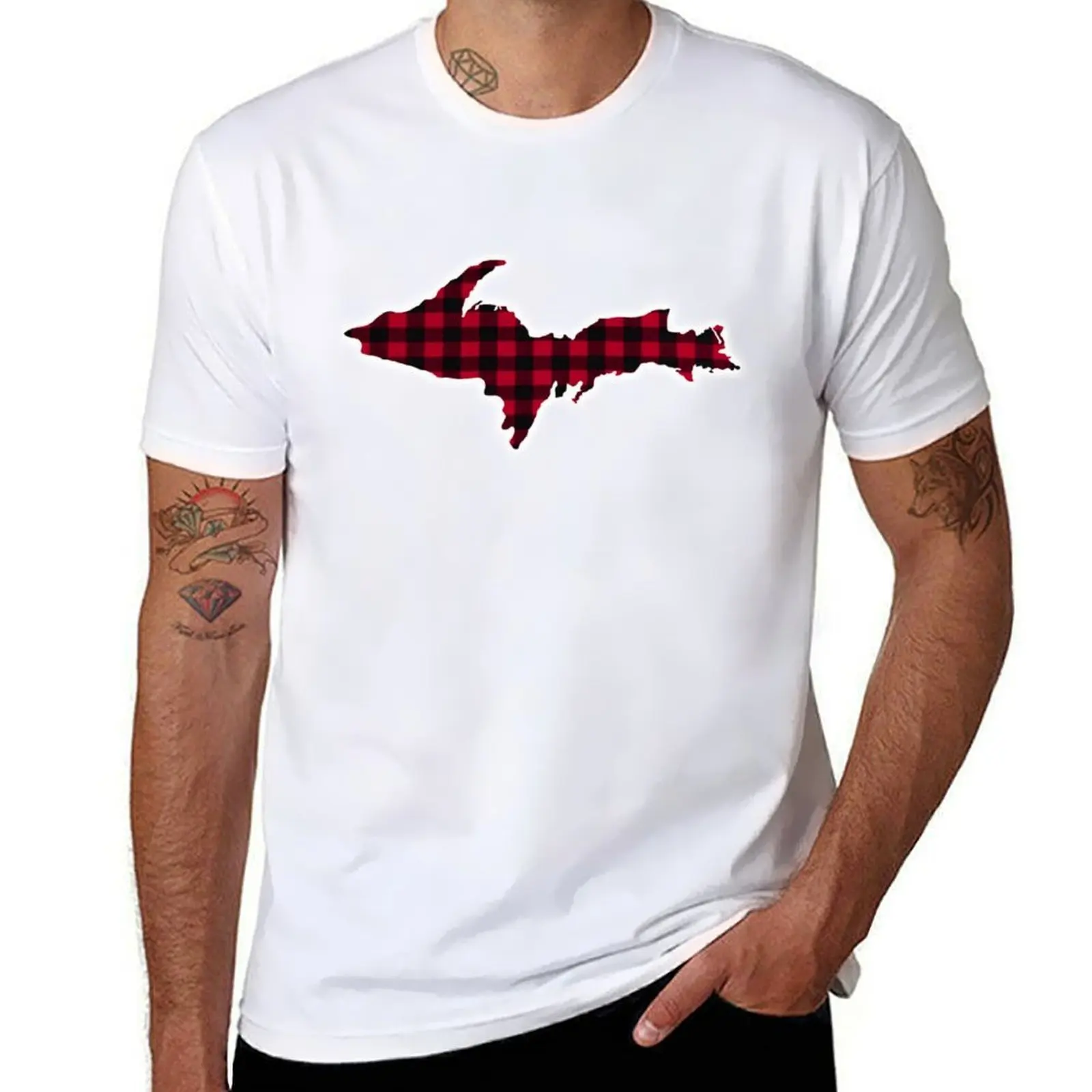 

UP Upper Peninsula Michigan Buffalo Check Plaid Yooper T-Shirt Plus Size Basic Cotton T-Shirt