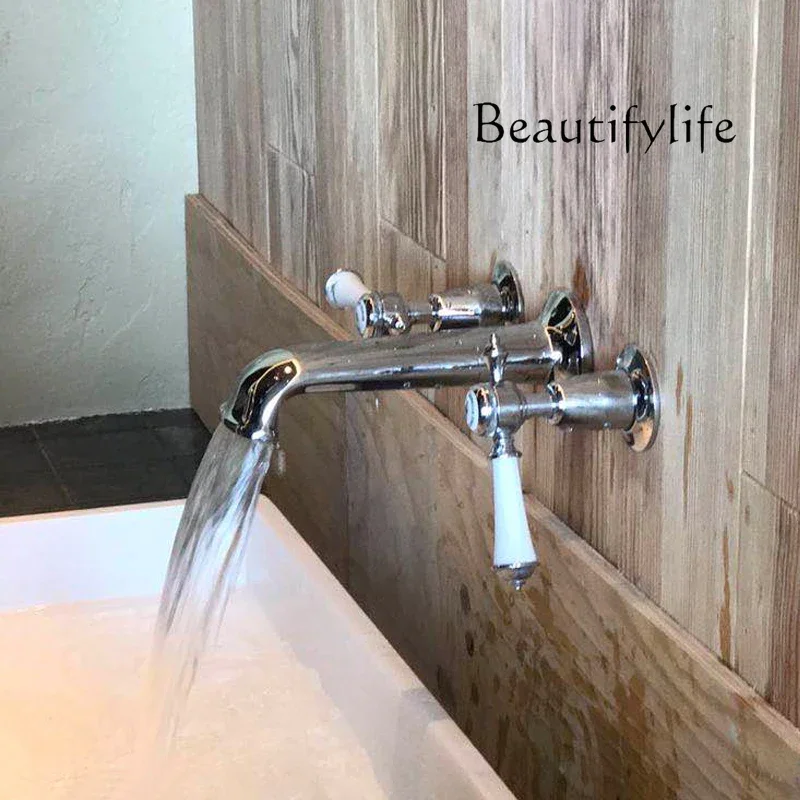 

BJ European Pure British Retro Three-hole Wall-entry Bathtub Faucet With Large Water Outlet Without Aerator