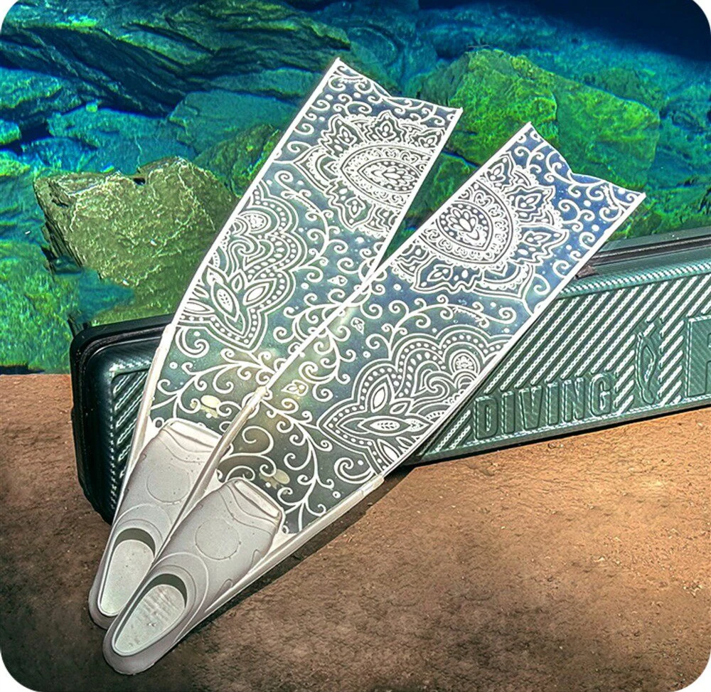 Fast Delivery Sample Fiberglass Material High Quality Swim Equipment Snorkel Fins Adult Size Long Blade Full Pocket Flipper