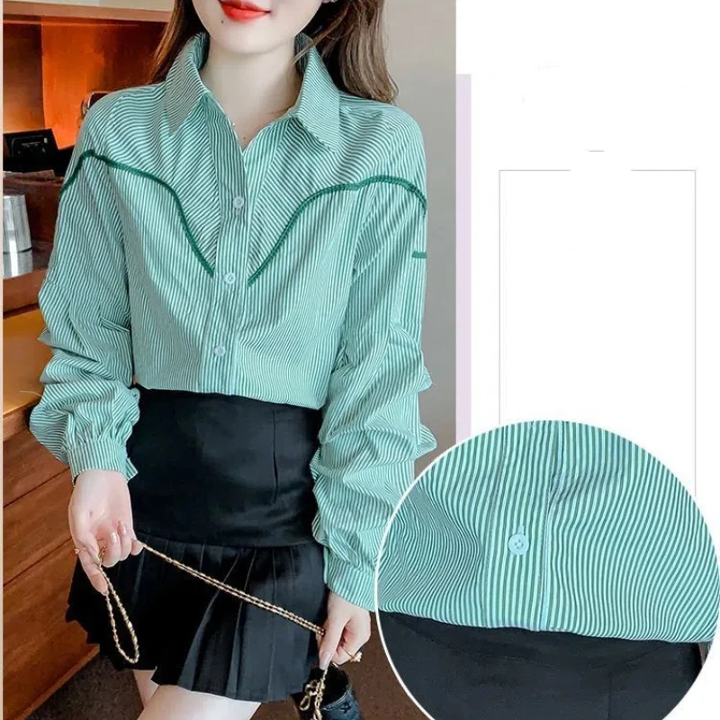 Retro Chic 2024 Autumn New Spliced Polo Neck Lantern Sleeves Ruched Striped Blouses Women\'s Loose Casual Single Breasted Shirts