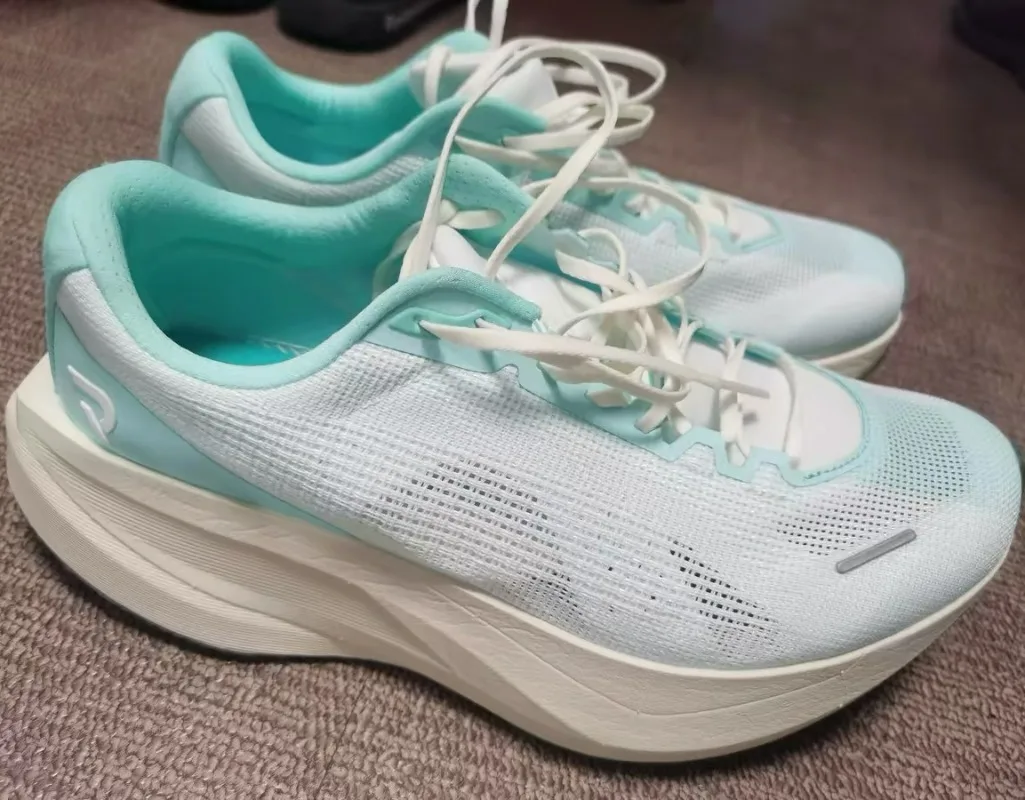 Summer Training Shoes For Men Women Luxury Brand Running Shoes Unisex Comfortable Athletic Shoes Couples Light Weight Gym Shoe