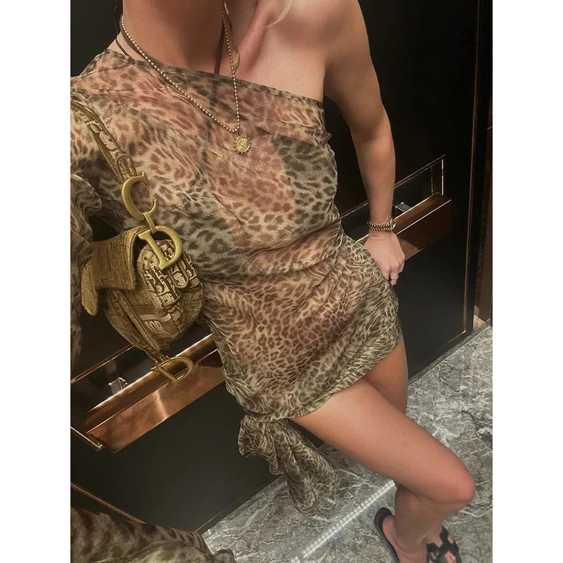 فستان ماكسي بكتف واحد بطبعة الفهد للنساء بكتف مائل بدون ظهر لقضاء عطلة الشاطئ والنوادي فستان طويل مثير