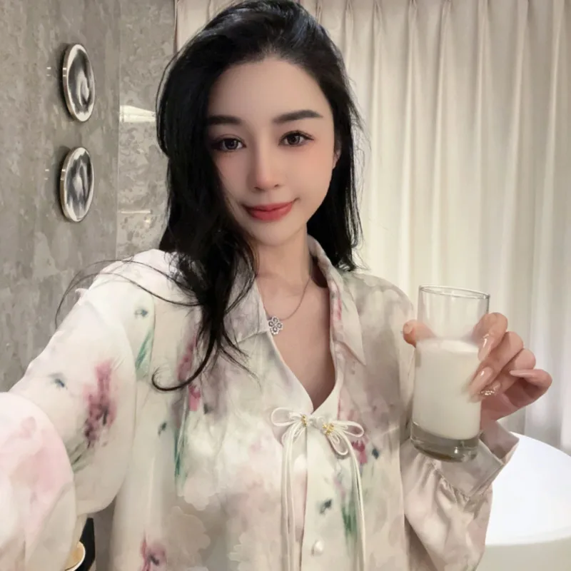 nouvelle-collection-printemps-Ete-26-pyjama-femme-haut-de-gamme-en-soie-glacee-style-chinois-motif-floral-vetement-d'interieur-chemise-de-nuit-et-ensemble-pantalon-a-manches-longues