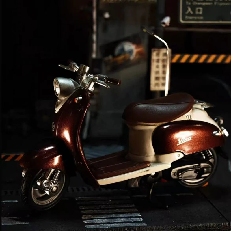 รถโมเดล WELLY 1:18 ของเล่นจำลองโลหะผสม รถมอเตอร์ไซค์ของเล่นเด็ก ของขวัญสะสม รุ่น 1999 Vino YJ50R