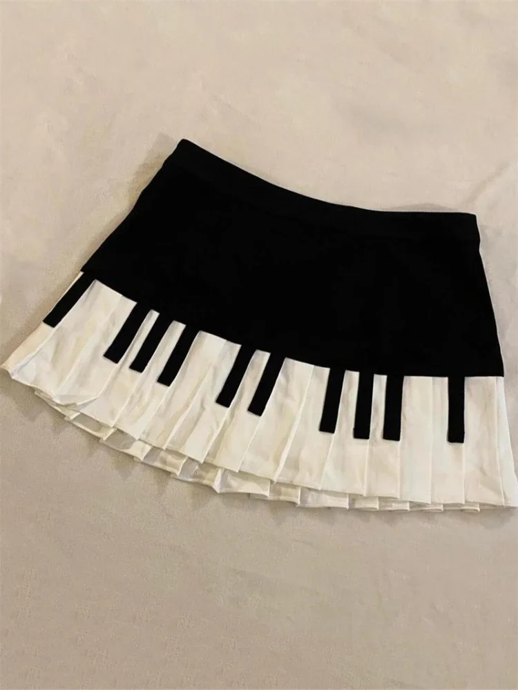 IMU Spring Black White Spliced Women Short Skirt 2025 Y2k Slim Design Harajuku Mini Skirt Female Empire Korea Style Chic Piano S