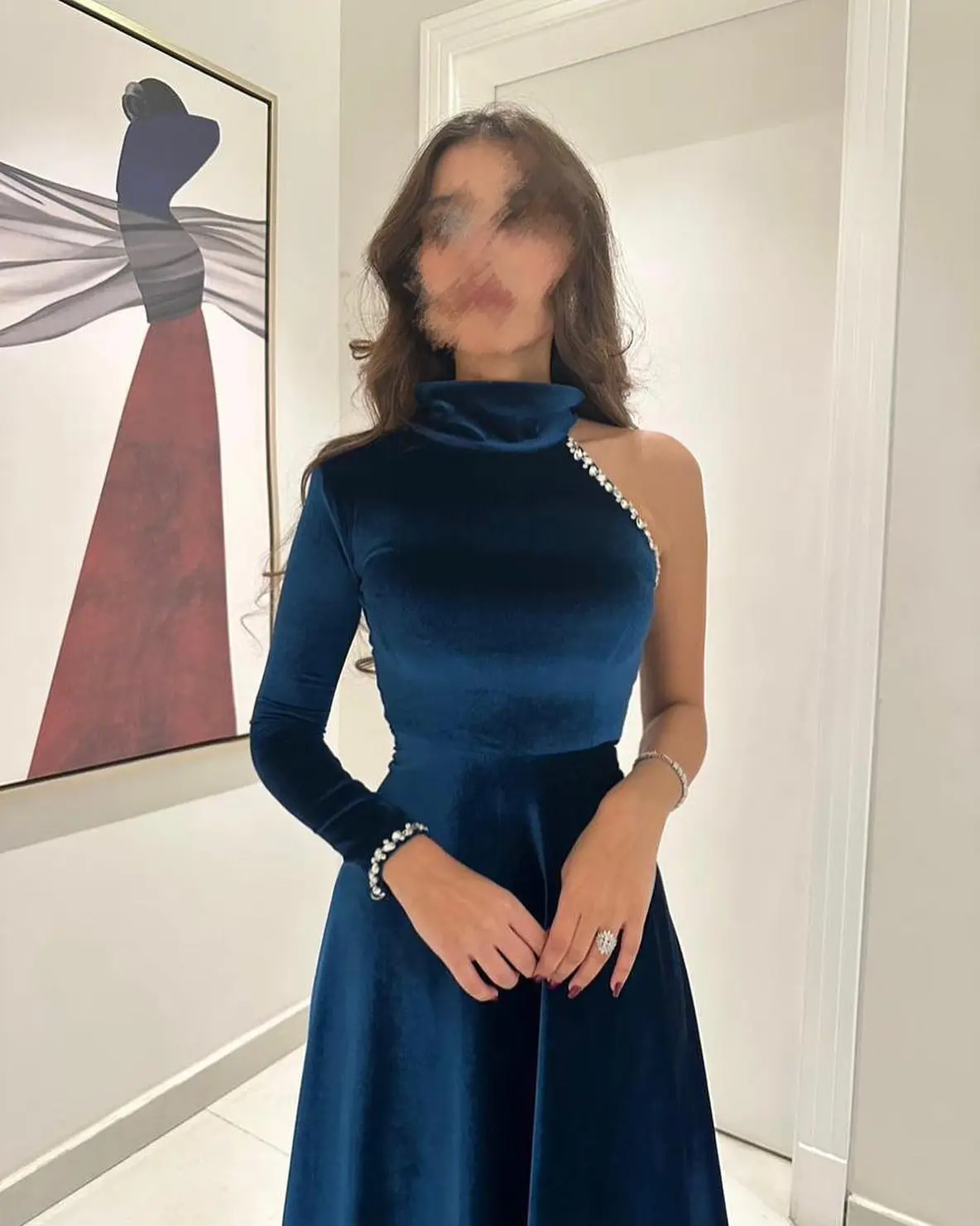 فستان سهرة أنيق مخصص على شكل حرف a بكتف واحد وأكمام طويلة، فساتين مناسبة مخصصة حساسة، فساتين المشاهير #4