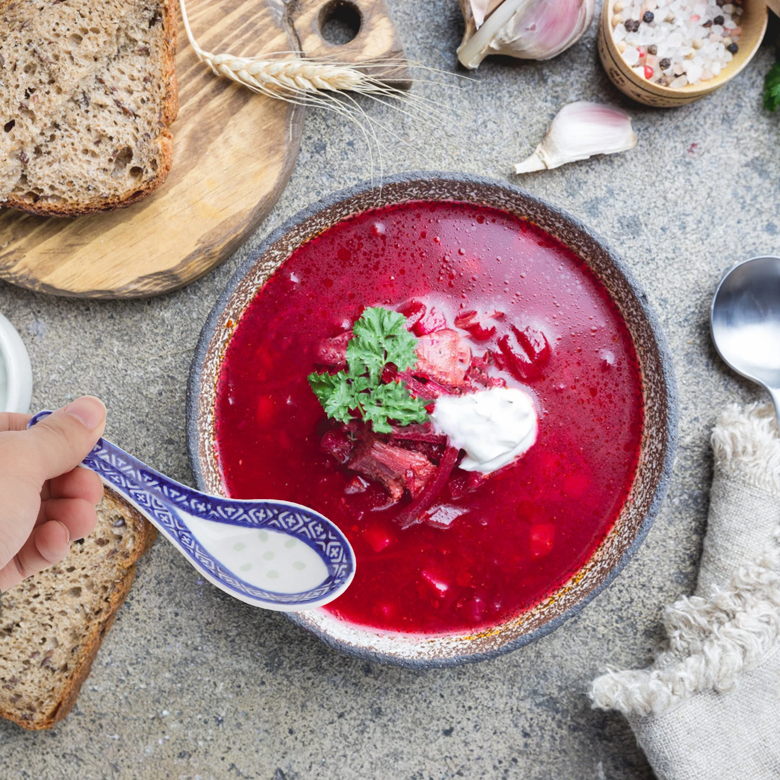 

5Pcs Blue and White Porcelain Spoons Heat-Resistant Multi-Function Chinese Style Tableware for Soup Rice Dessert Home