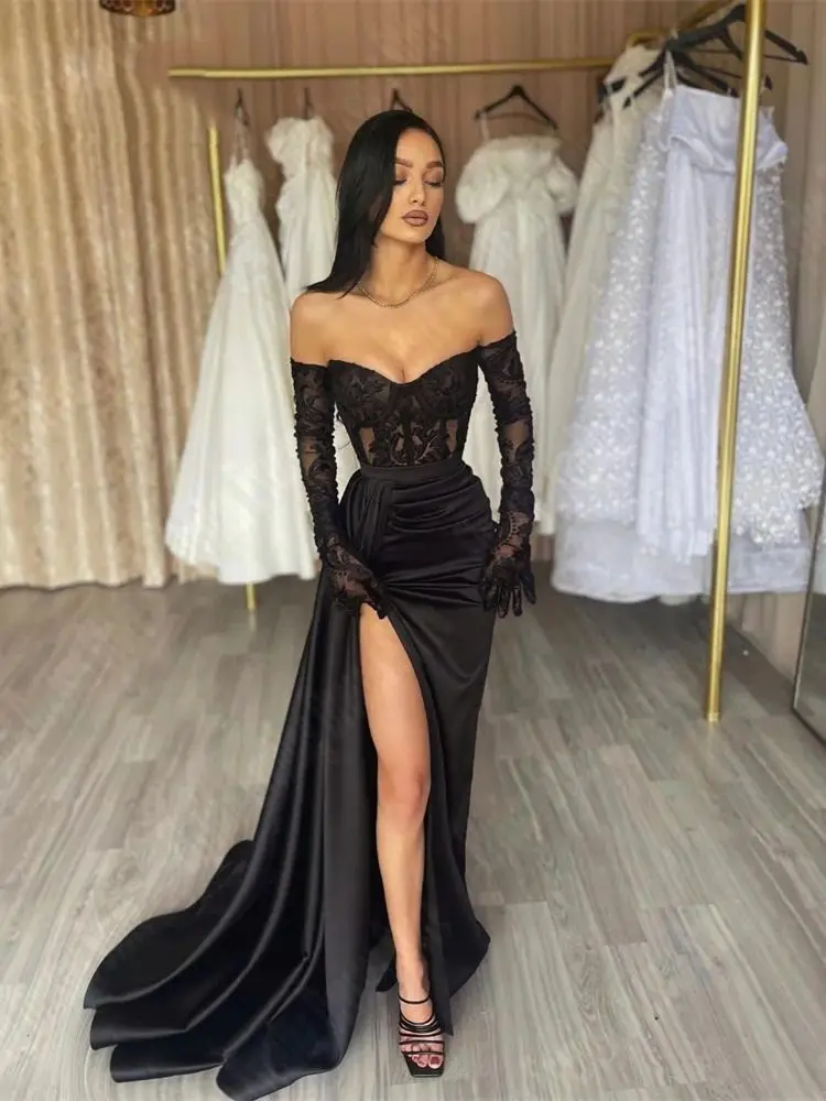 ซาตินสีดํา Mermaid Evening Dresses ปิดไหล่ไม่มีถุงมือที่กําหนดเองชุดราตรี High Slit ความยาวชั้นที่น่าสนใจผู้หญิง Robes