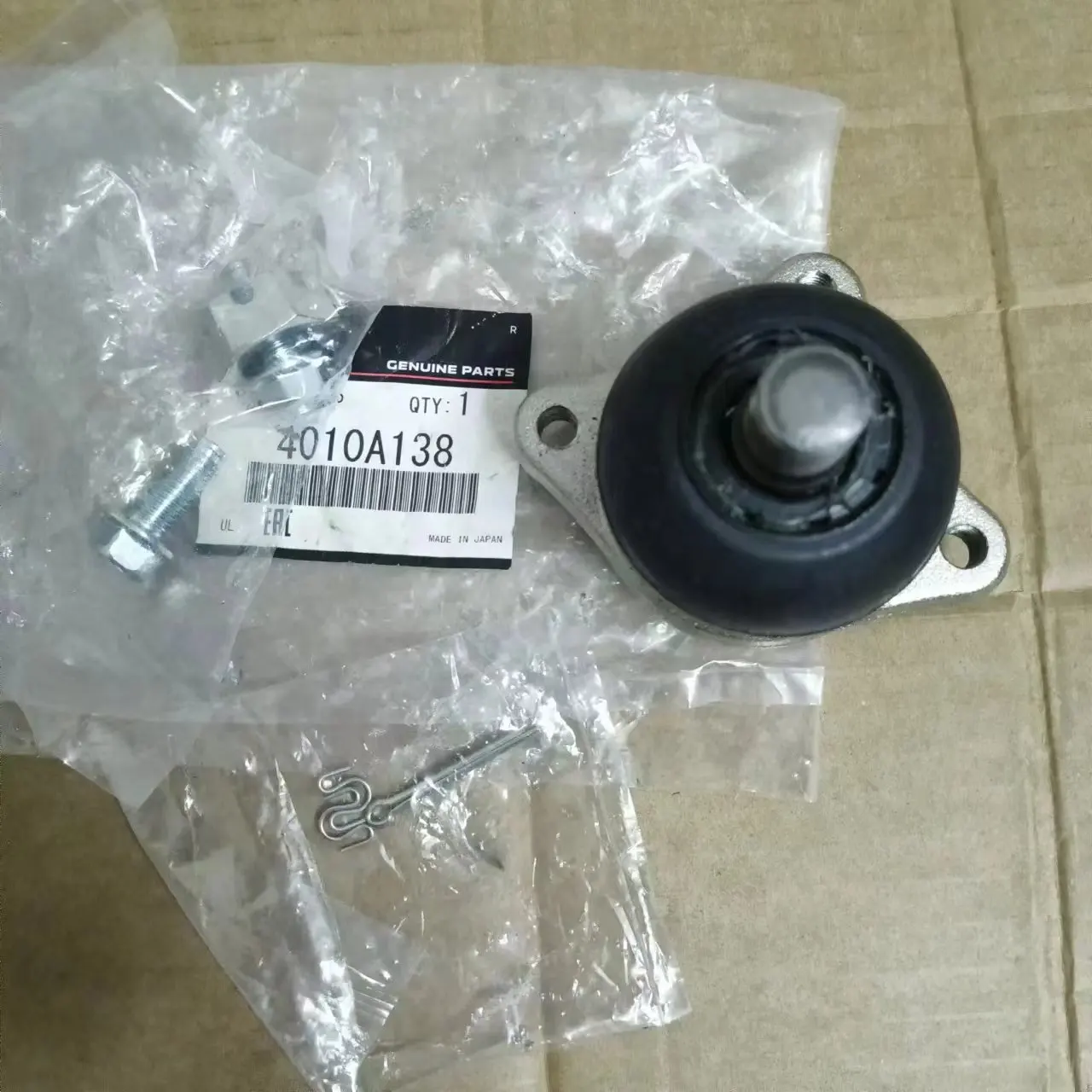 Car Front Upper Arm Ball Head Suspension Ball Joint For Mltsubishi Paiero Montero V73W V97W L200 OEM 4010A137 4010A138