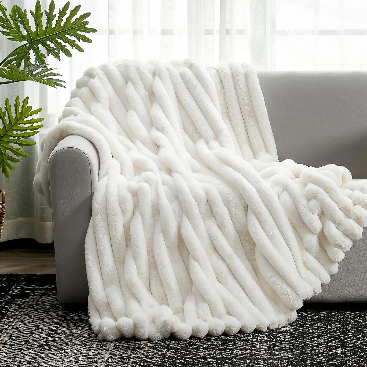 

Faux Fur Throw Blanket for Couch, Cozy Warm Plush Striped Blanket for Sofa Bedroom Living Room, 50 * 60 Inches Cream White