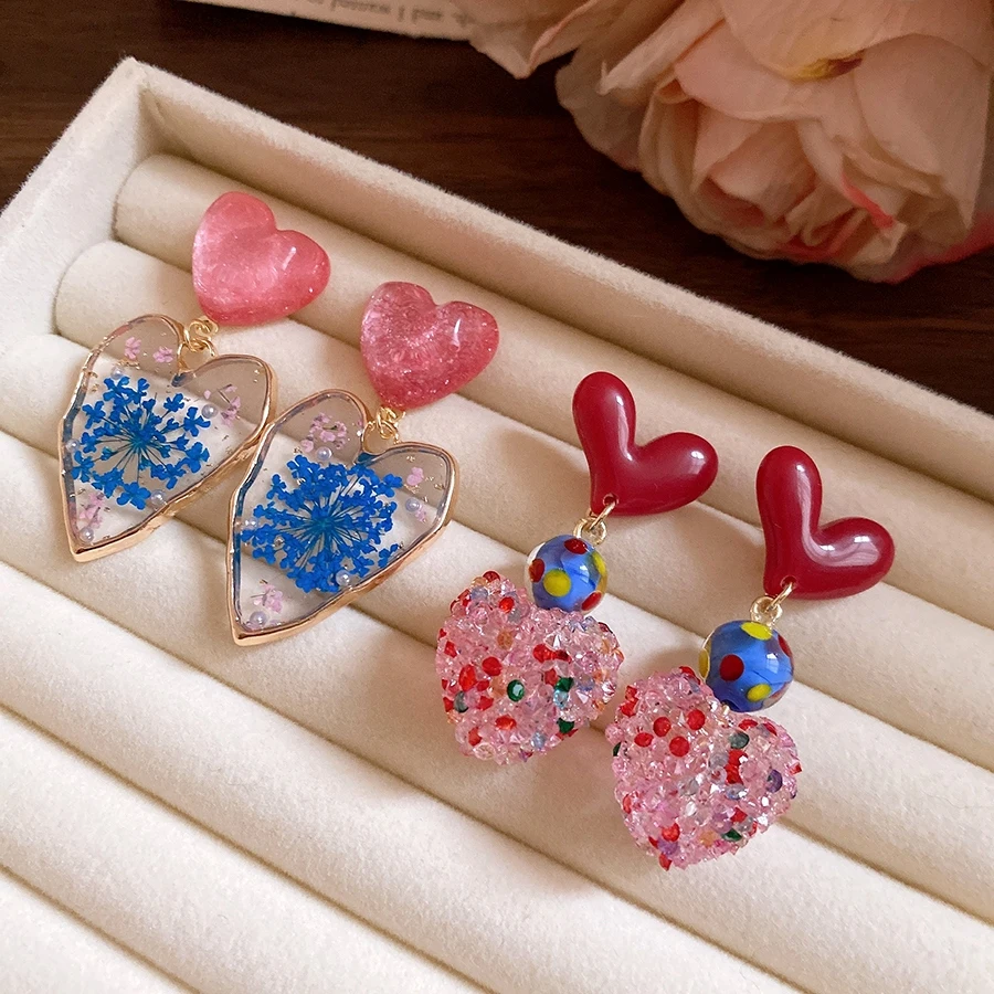 Gold-color Sweet Heart Shaped Dangle Earrings Flower Resin Colorful Bead Design Cute Versatile Daily and Party Wear for Women