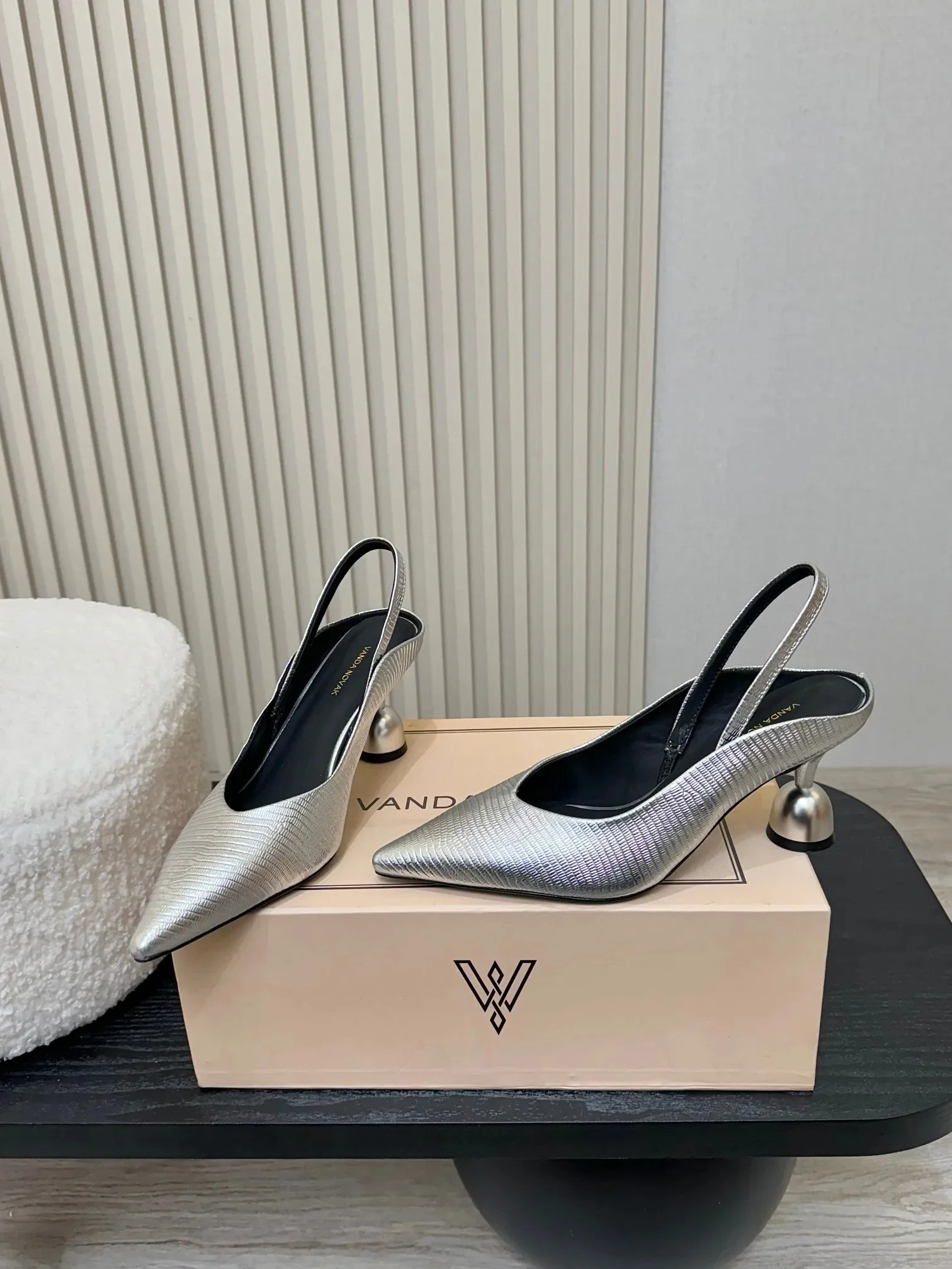 Sepatu Wanita Sandal Slingback Vanda Novak Lucy